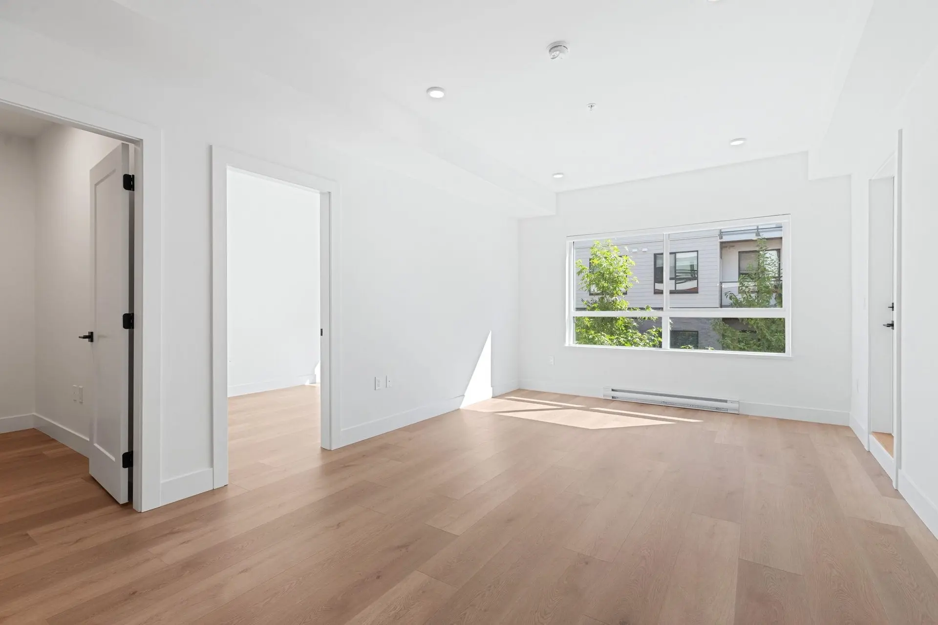 #206 20286 72b Avenue - Image 4
