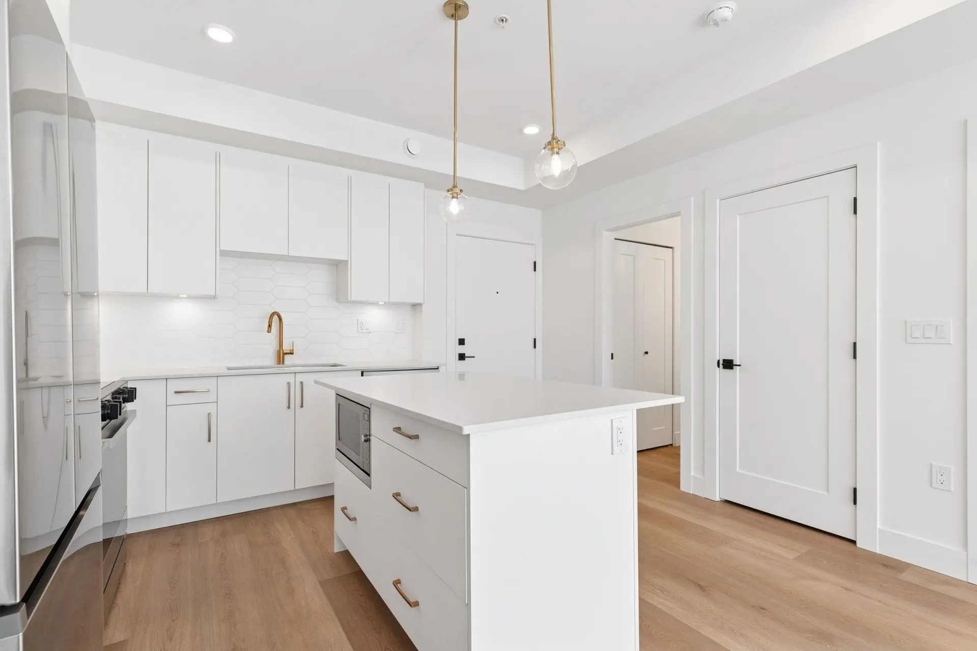 #206 20286 72b Avenue - Image 8