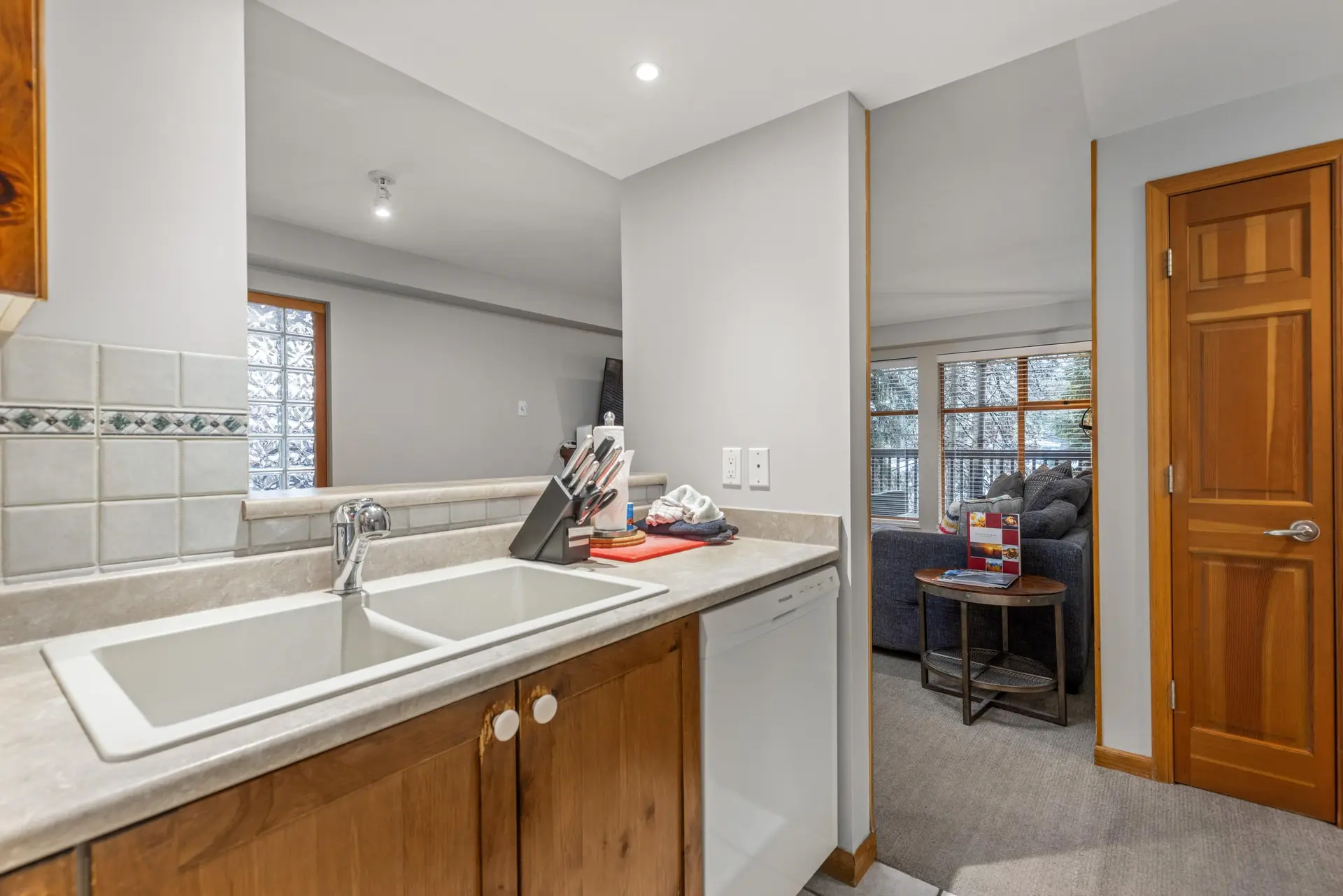 #1 4355 Northlands Boulevard - Image 10