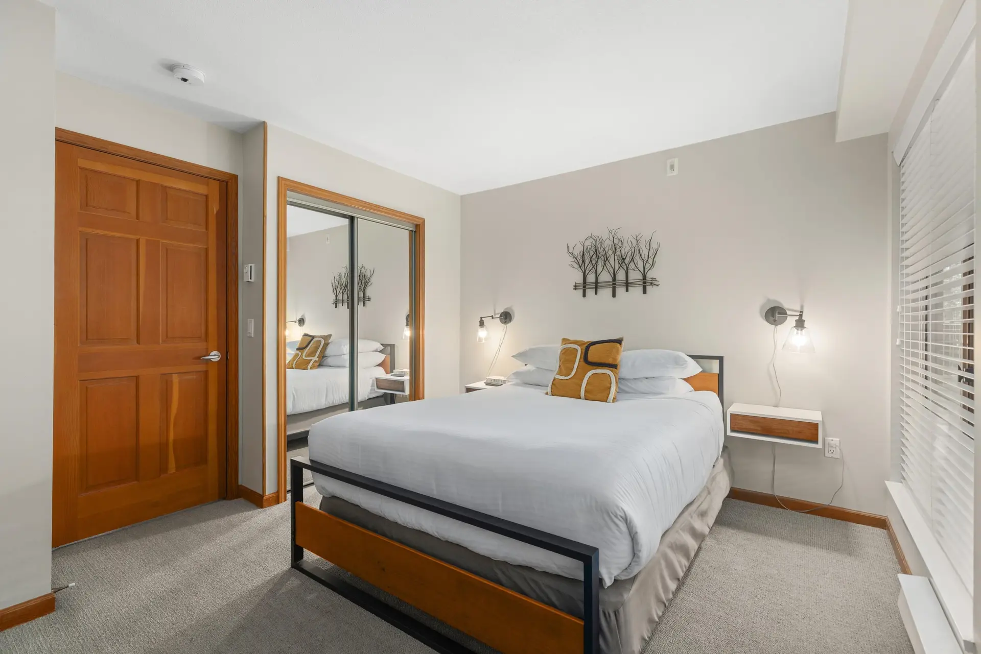#1 4355 Northlands Boulevard - Image 15