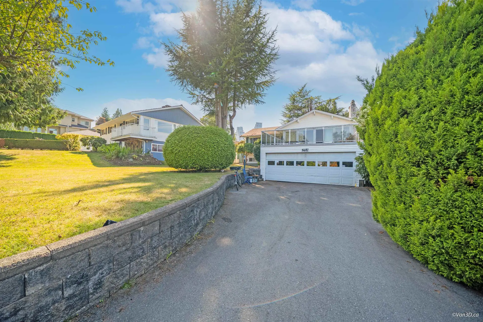 Property at 5681 SARDIS CRESCENT, Burnaby, BC