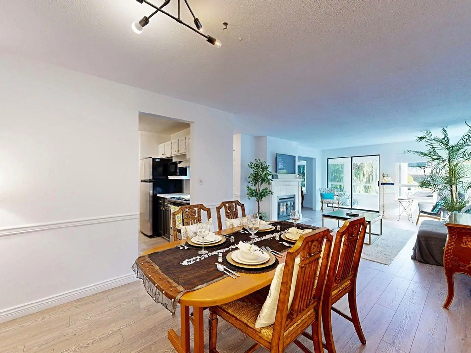#106 1467 Martin Street - Image 6