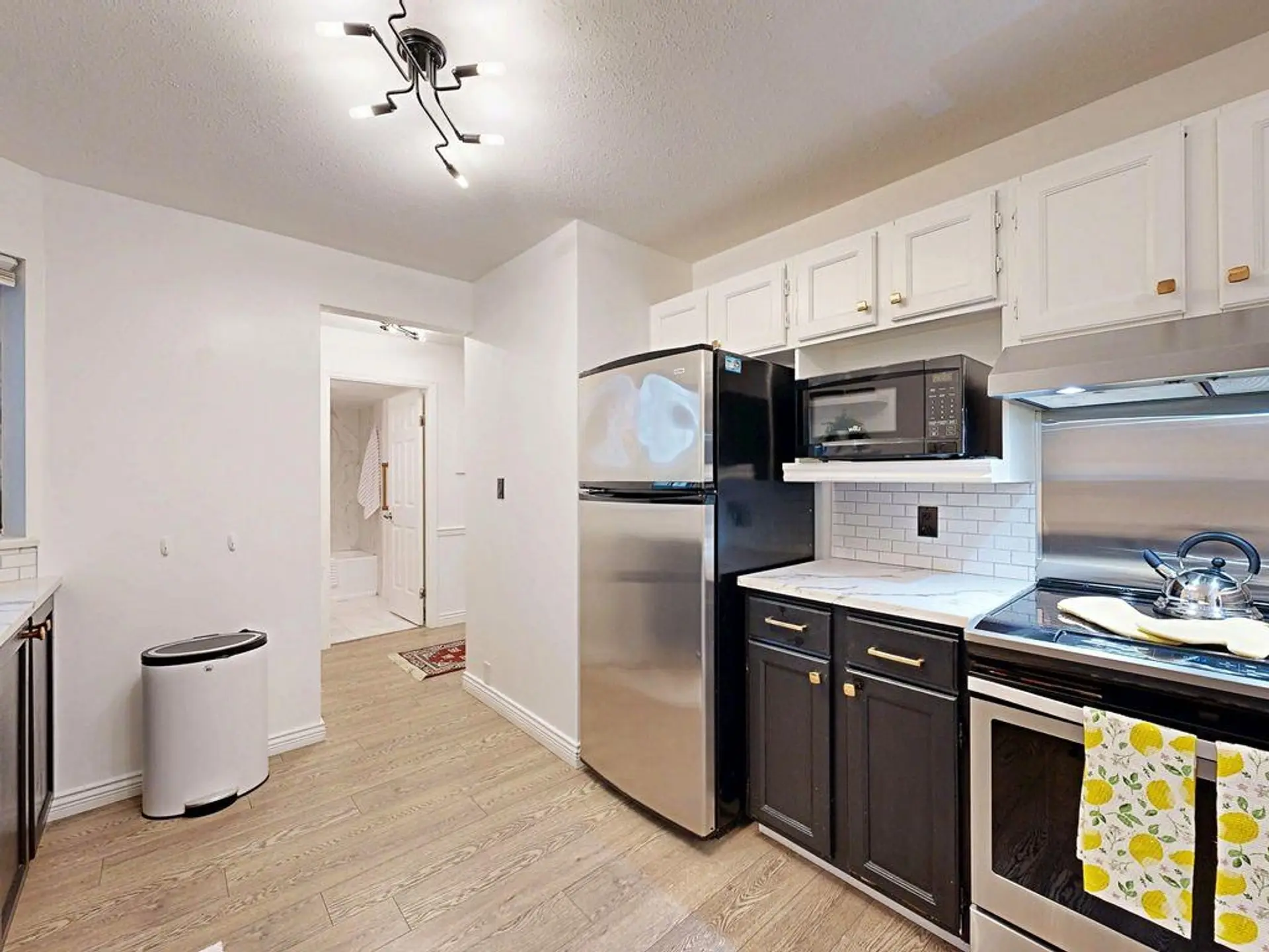 #106 1467 Martin Street - Image 8