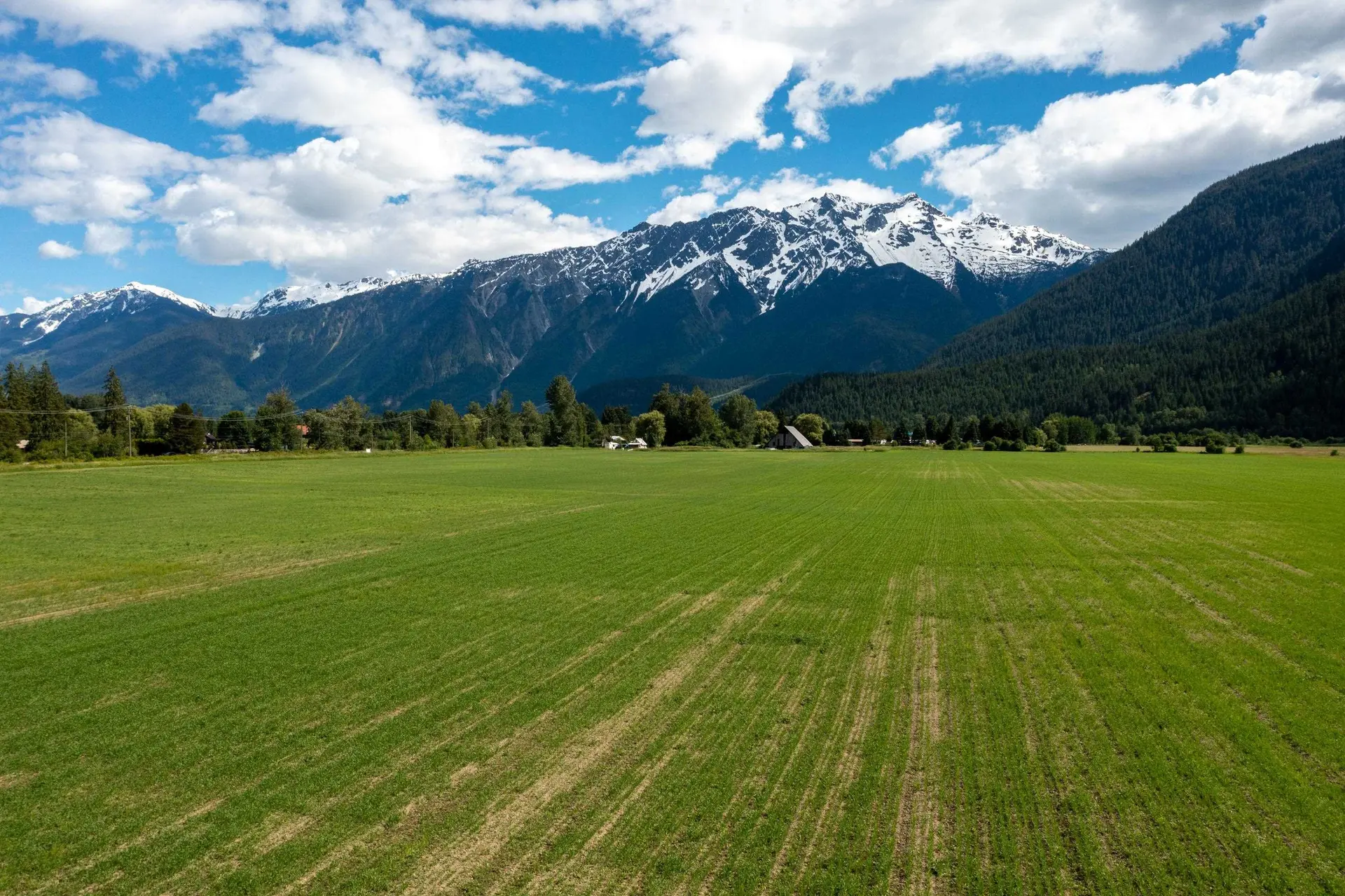 Property at 7631 PEMBERTON MEADOWS ROAD, Pemberton, BC