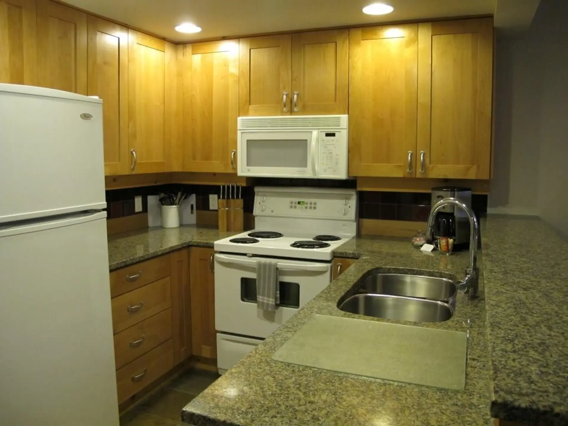 #201D 2036 London Lane - Image 8