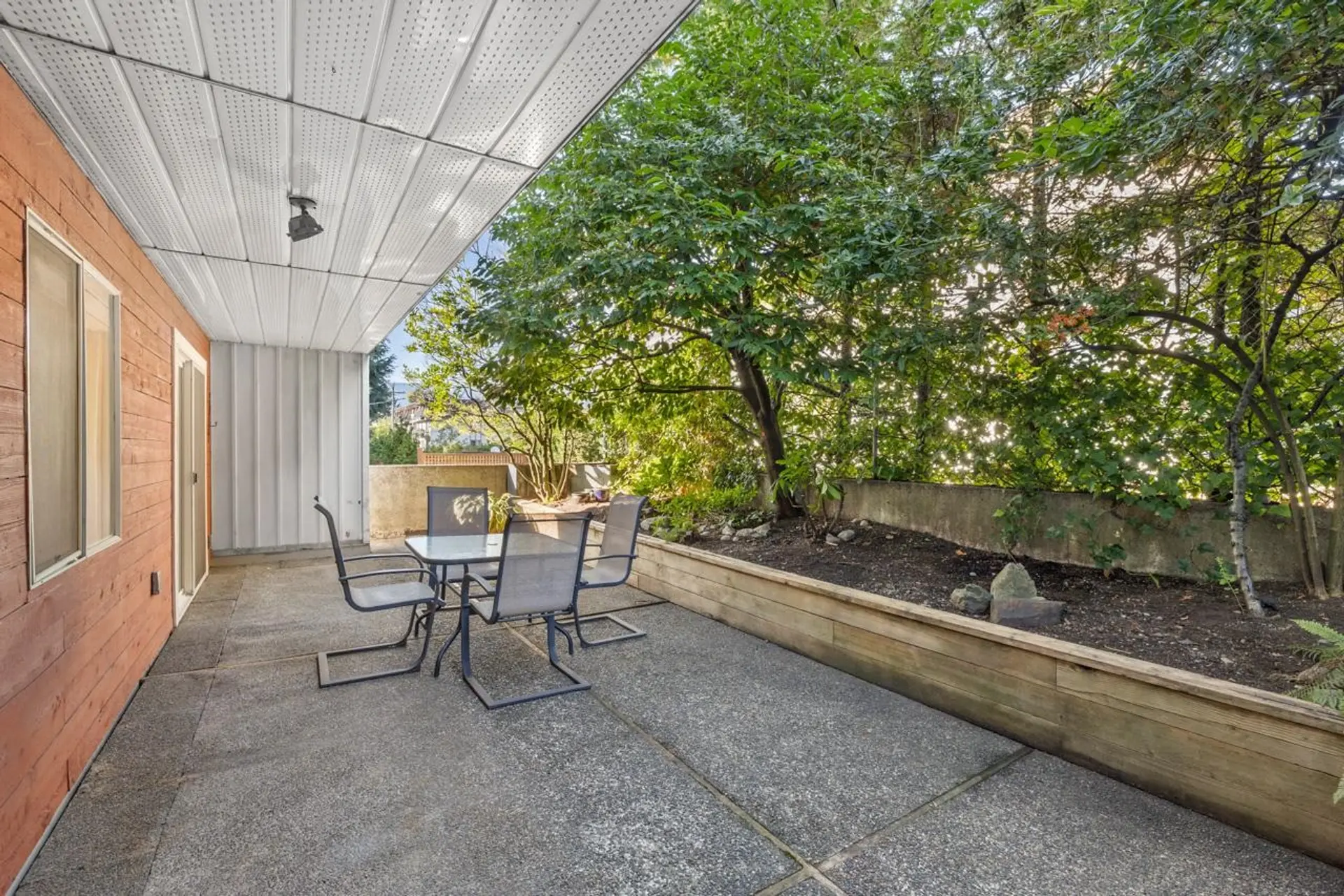 #314 250 W 1st Street - Image 4