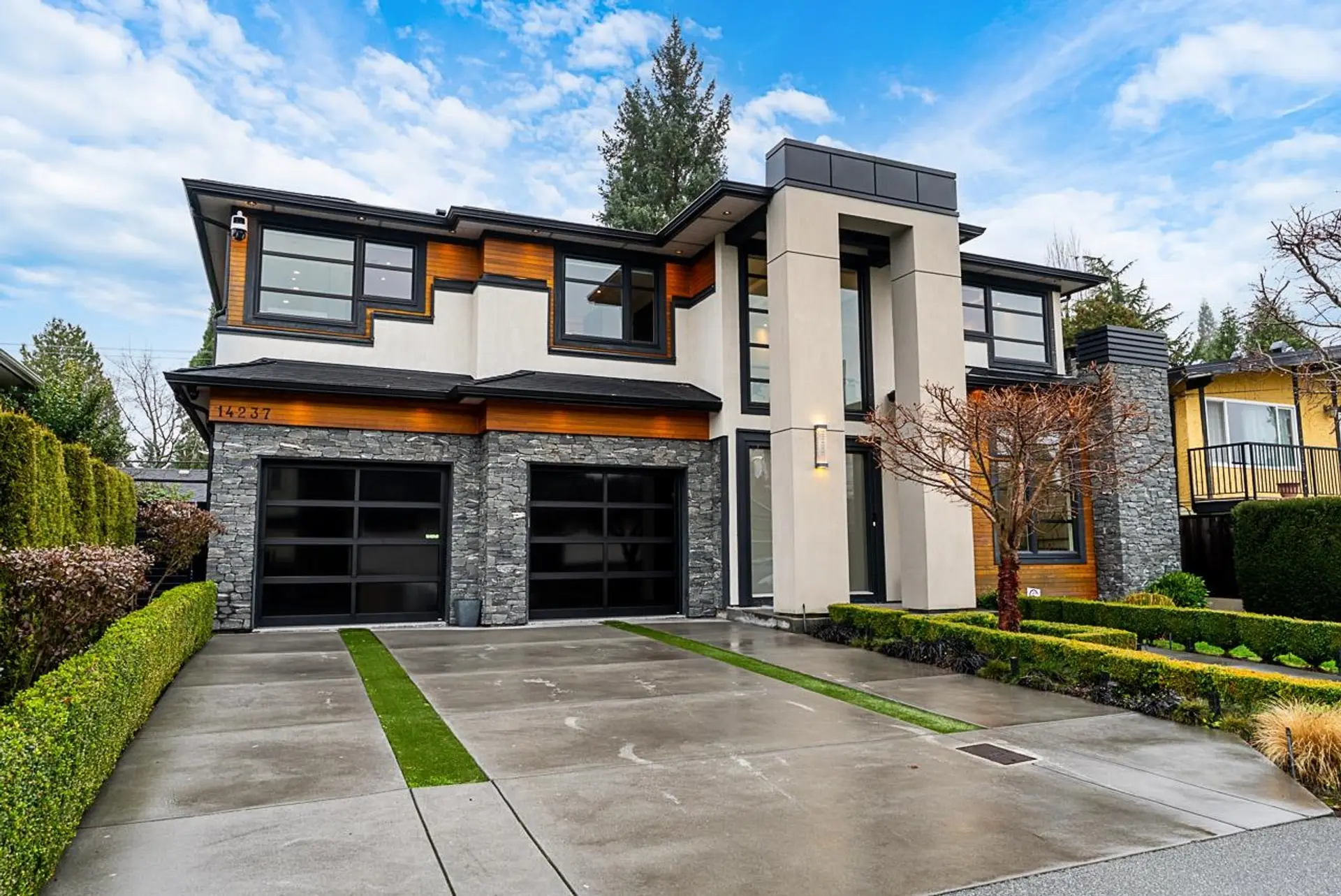 Property at 14237 Vine Avenue, White Rock, BC