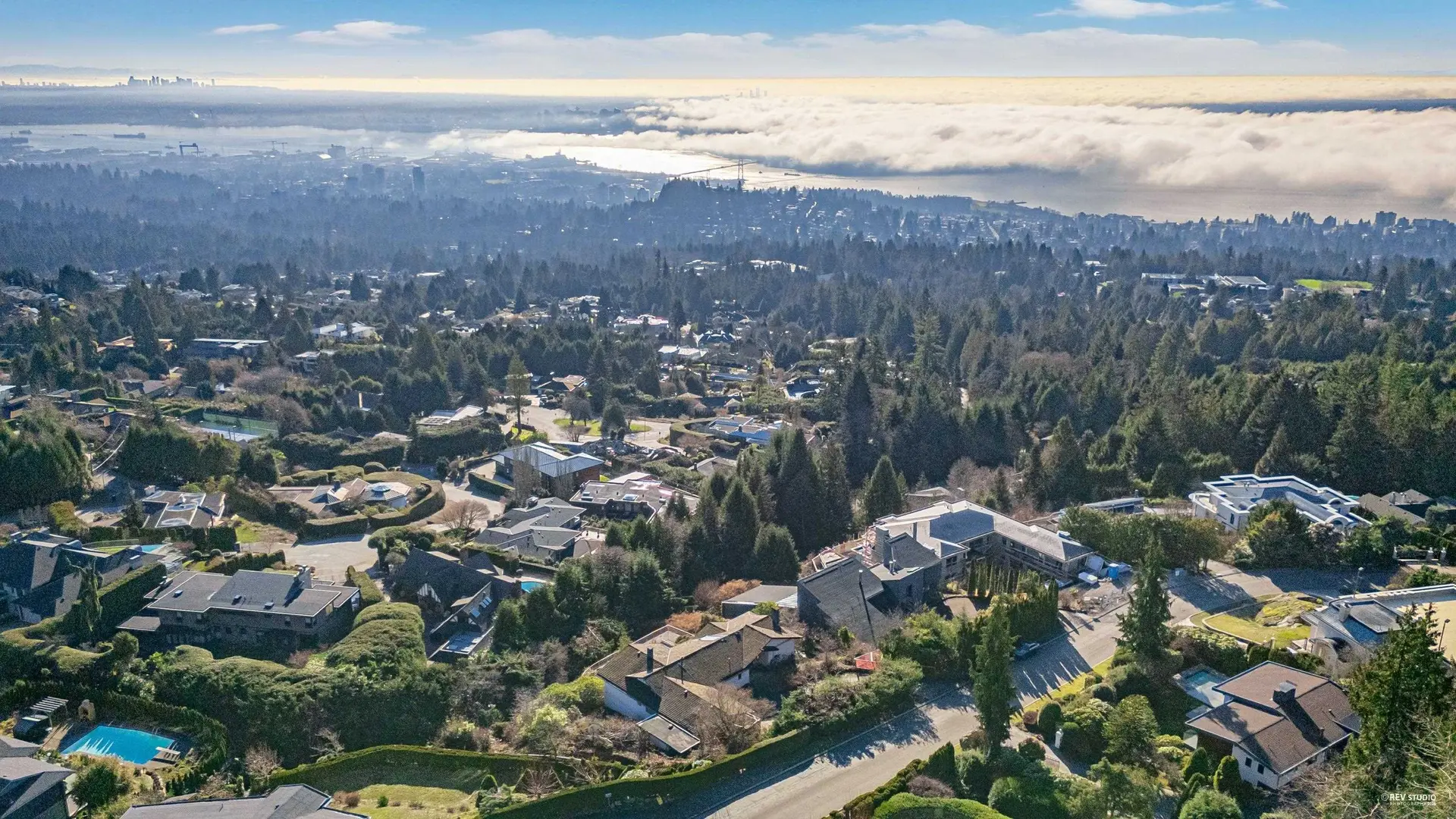 Property at 1318 CRESTWELL ROAD, West Vancouver, BC