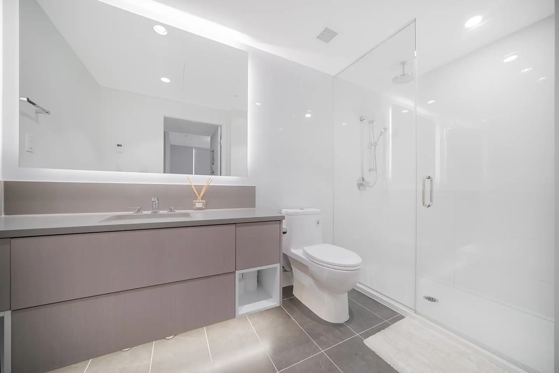 Property at #1401 1675 LIONS GATE, North Vancouver, BC