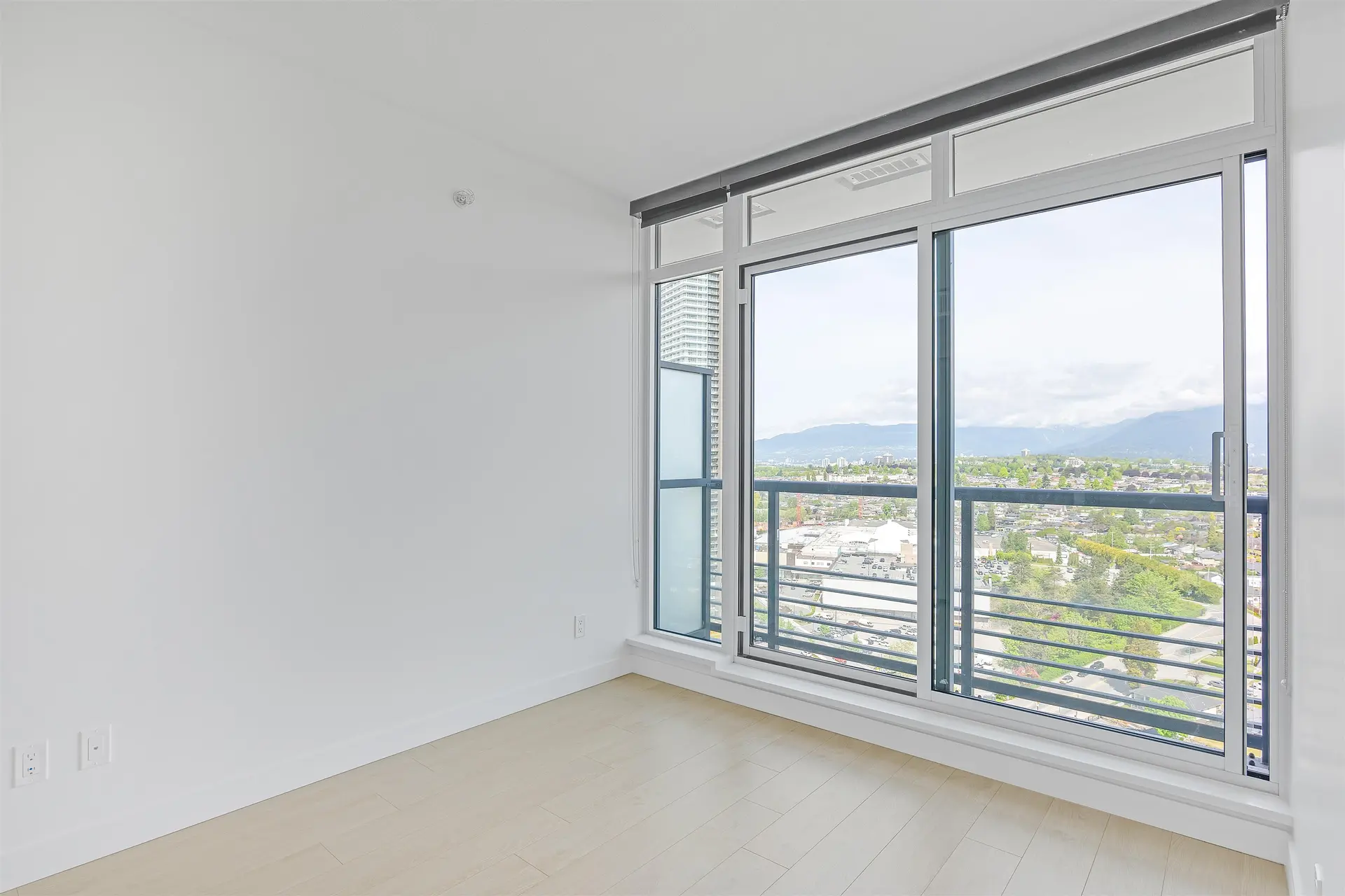 #2703 4720 Lougheed Highway - Image 7