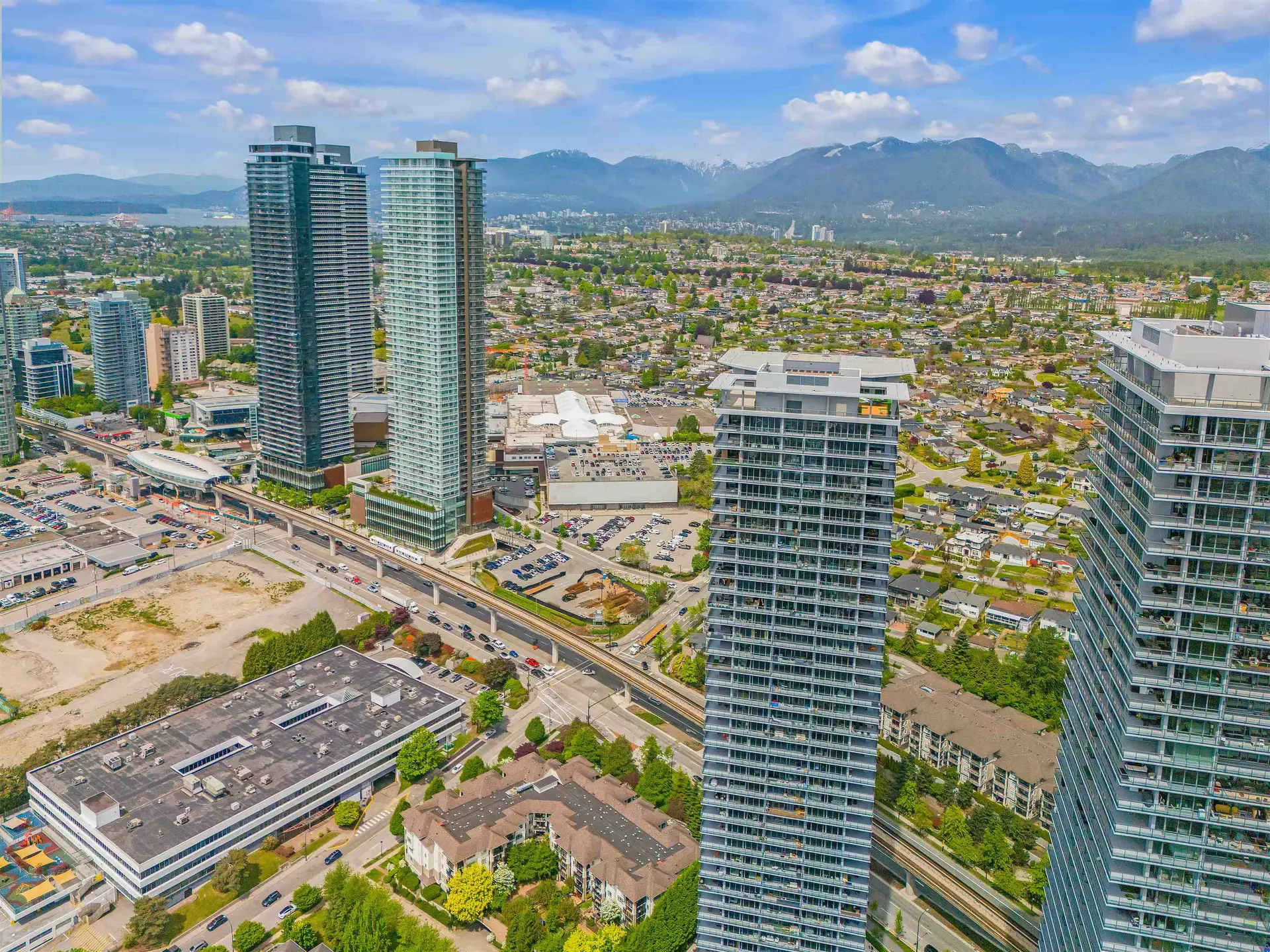 #2703 4720 Lougheed Highway - Image 13