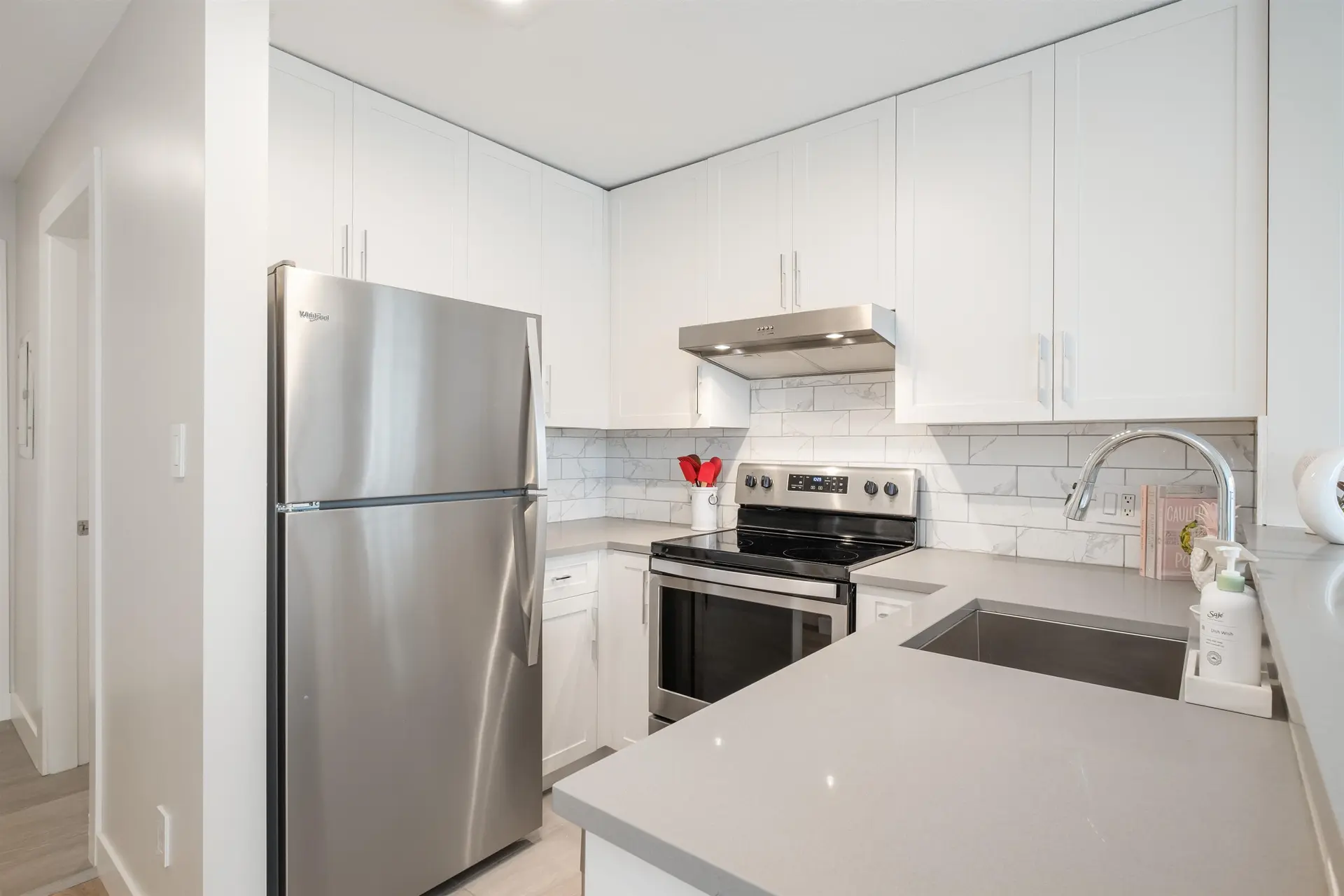#1103 1295 Richards Street - Image 6