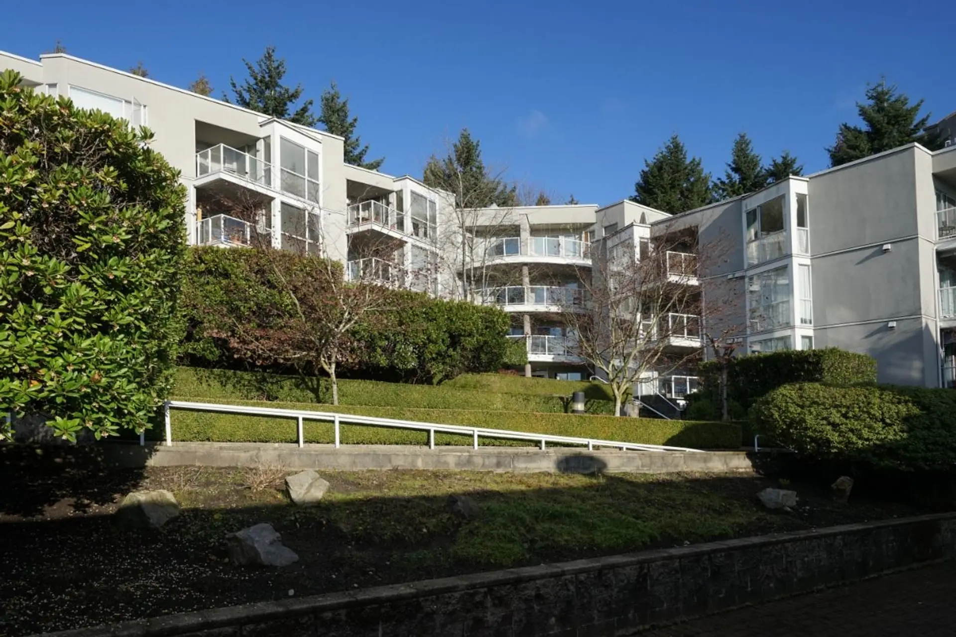 #4 8430 Jellicoe Street - Image 1