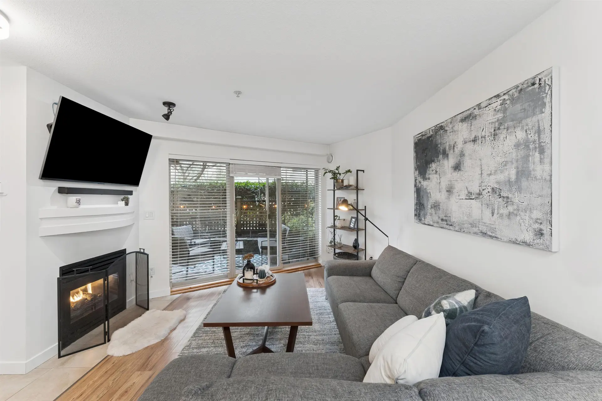 #C3 332 Lonsdale Avenue - Image 5