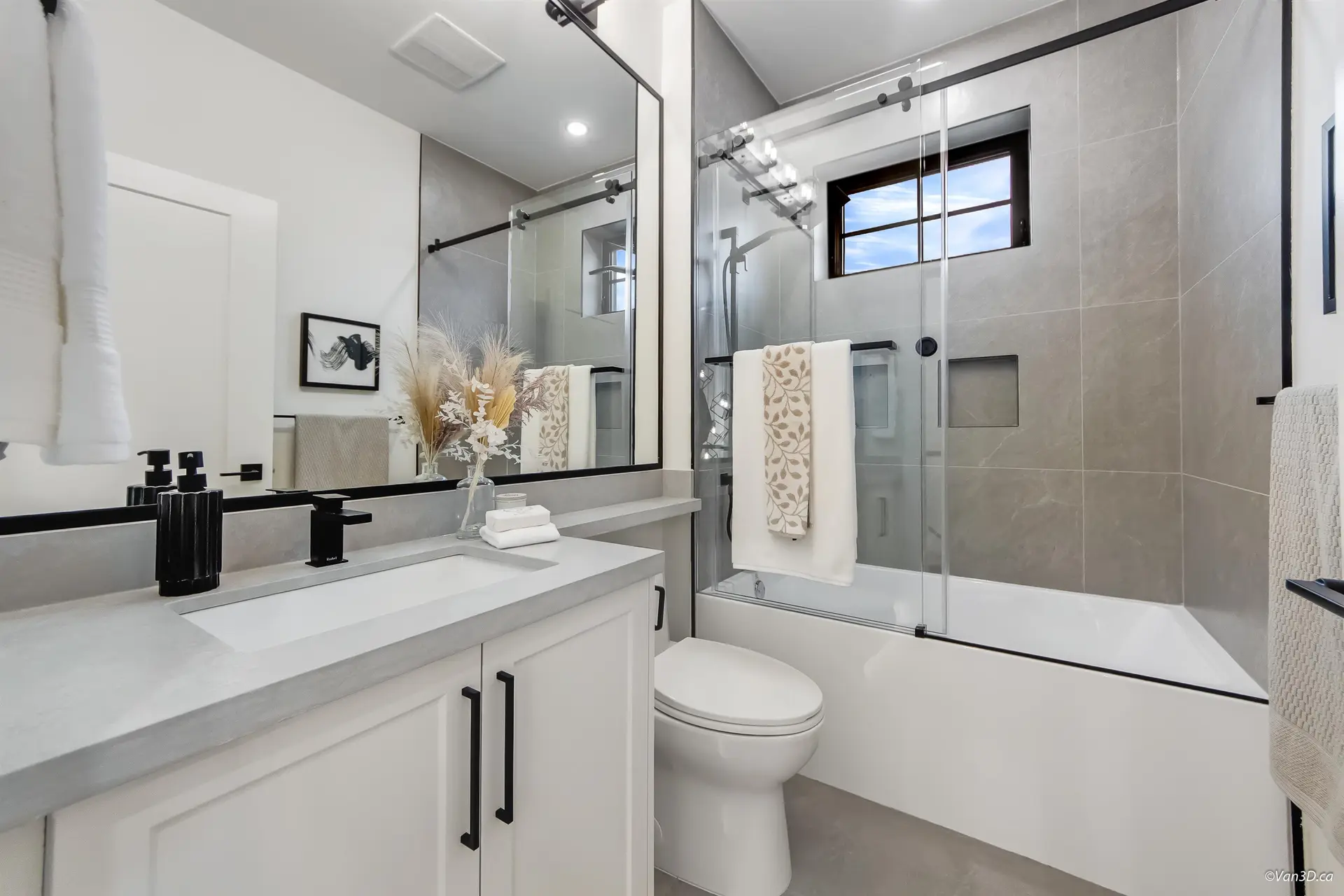 1347 E 64th Avenue - Image 14
