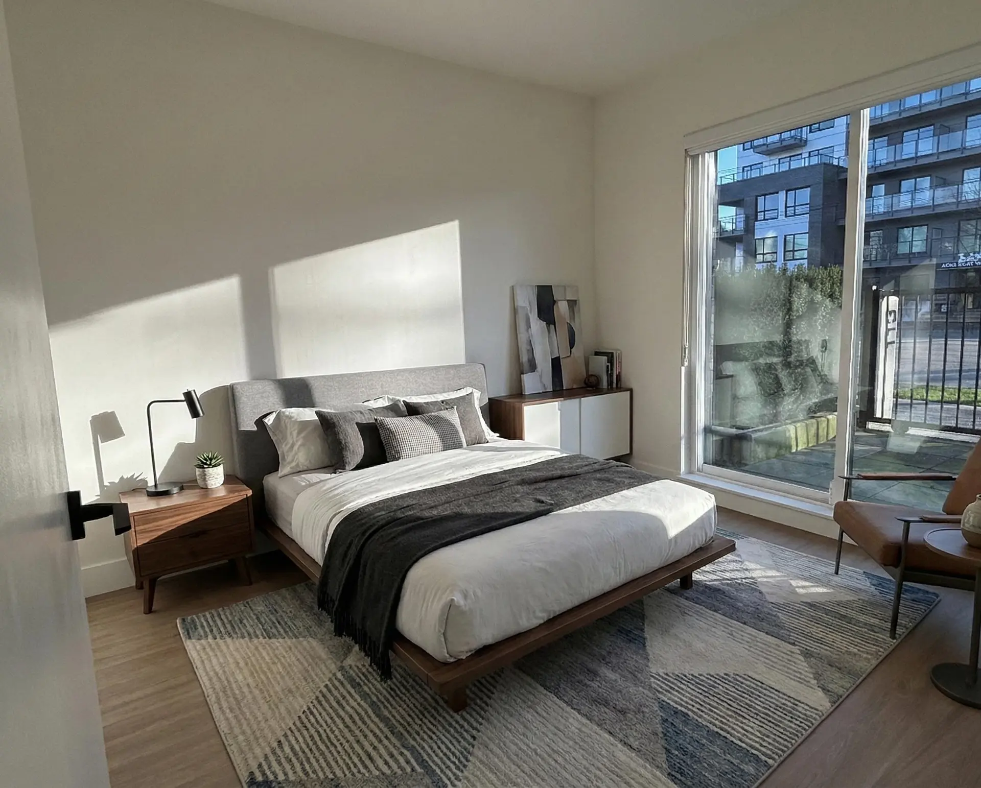 #113 2235 E Broadway - Image 8