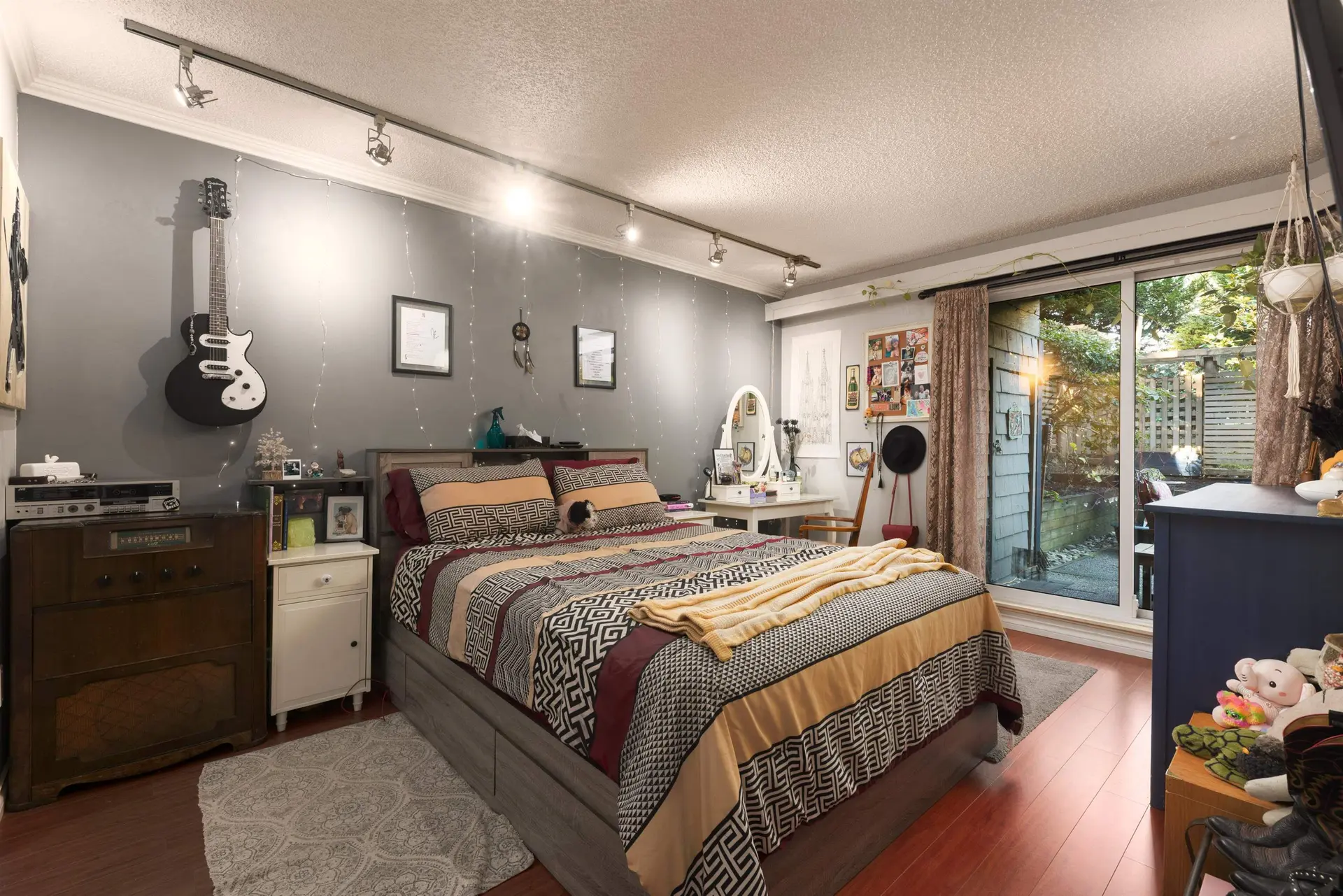 #221 7377 Salisbury Avenue - Image 7