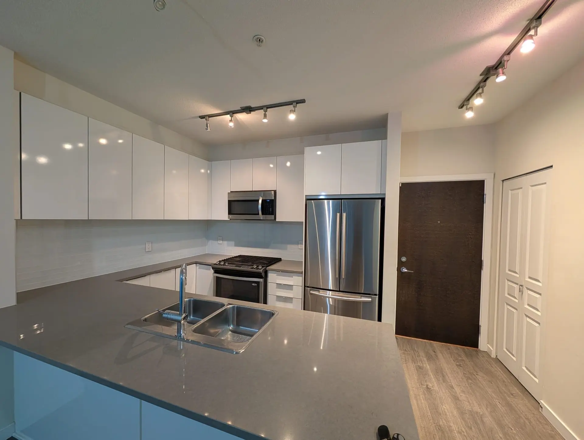 Property at #103 1152 WINDSOR MEWS, Coquitlam, BC