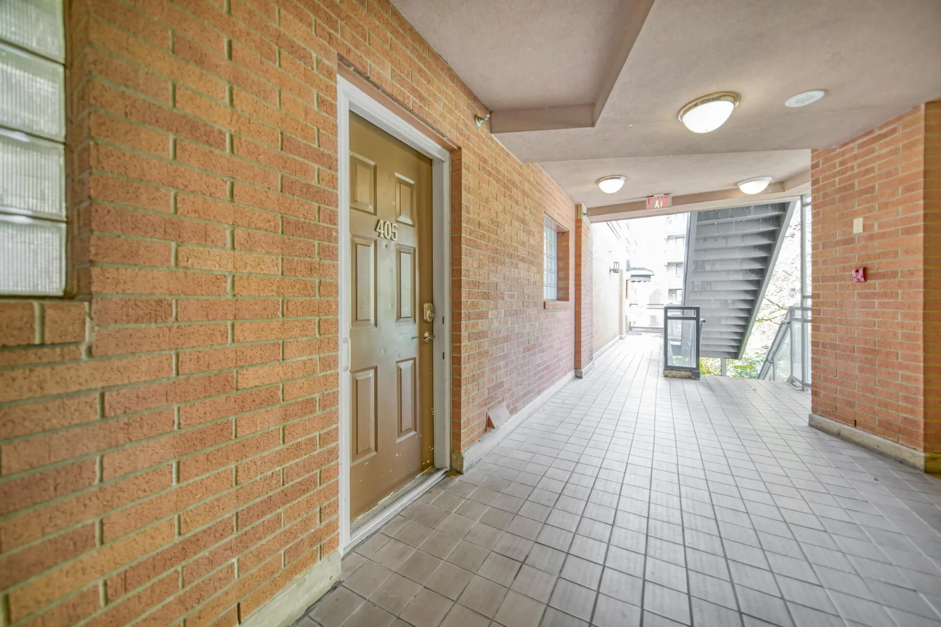 #405 212 Davie Street - Image 11
