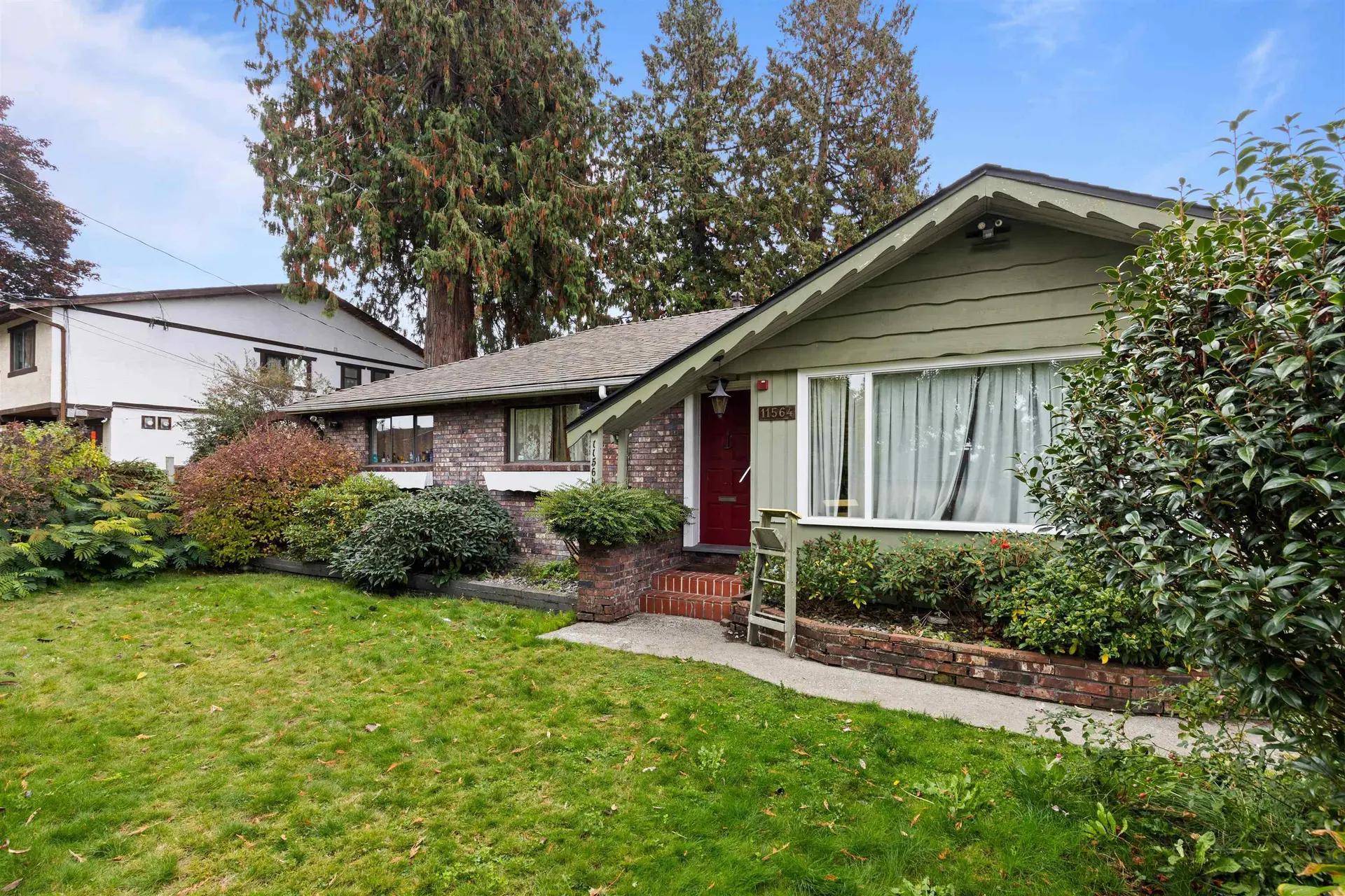 11564 97 Avenue - Image 1