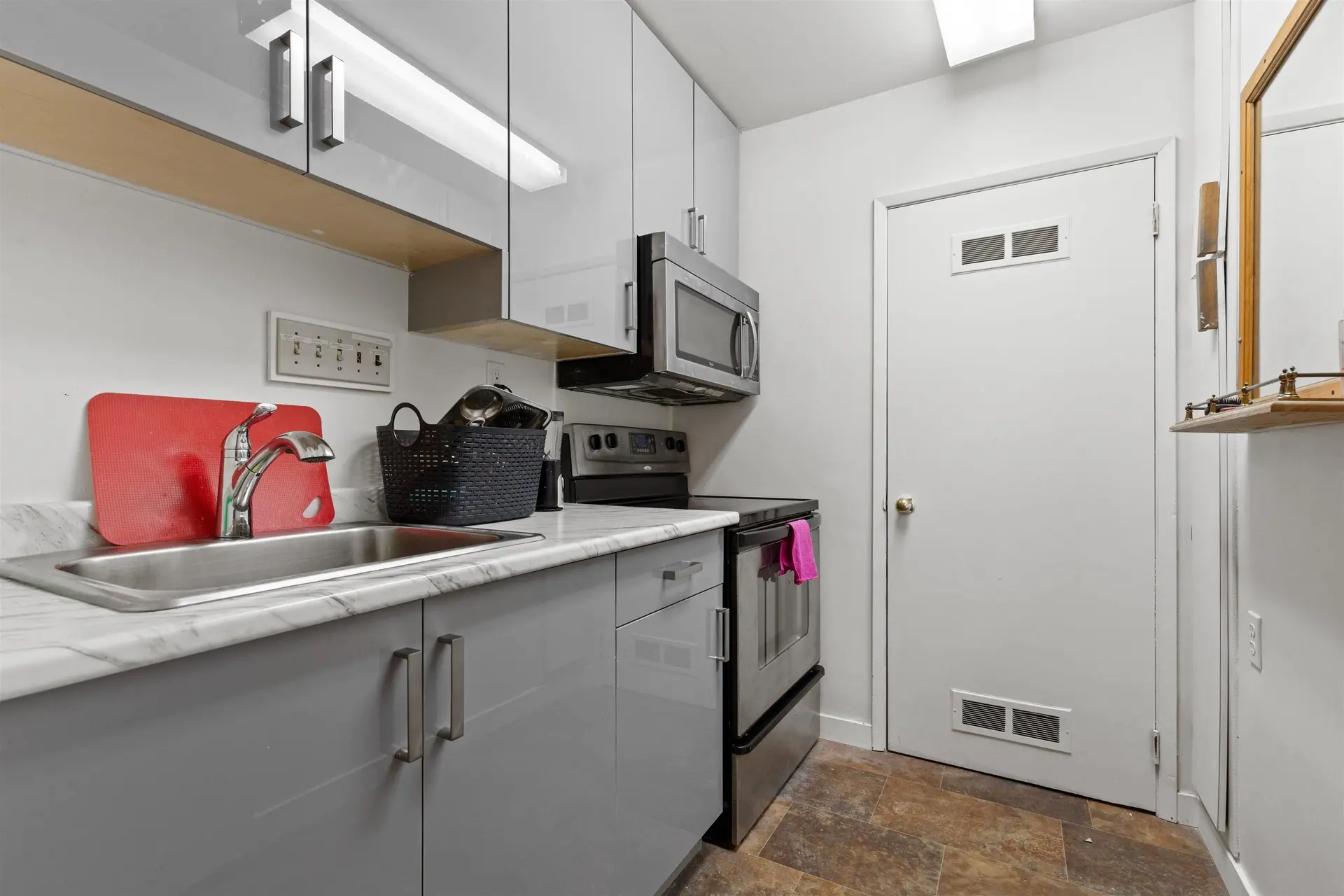 11564 97 Avenue - Image 10