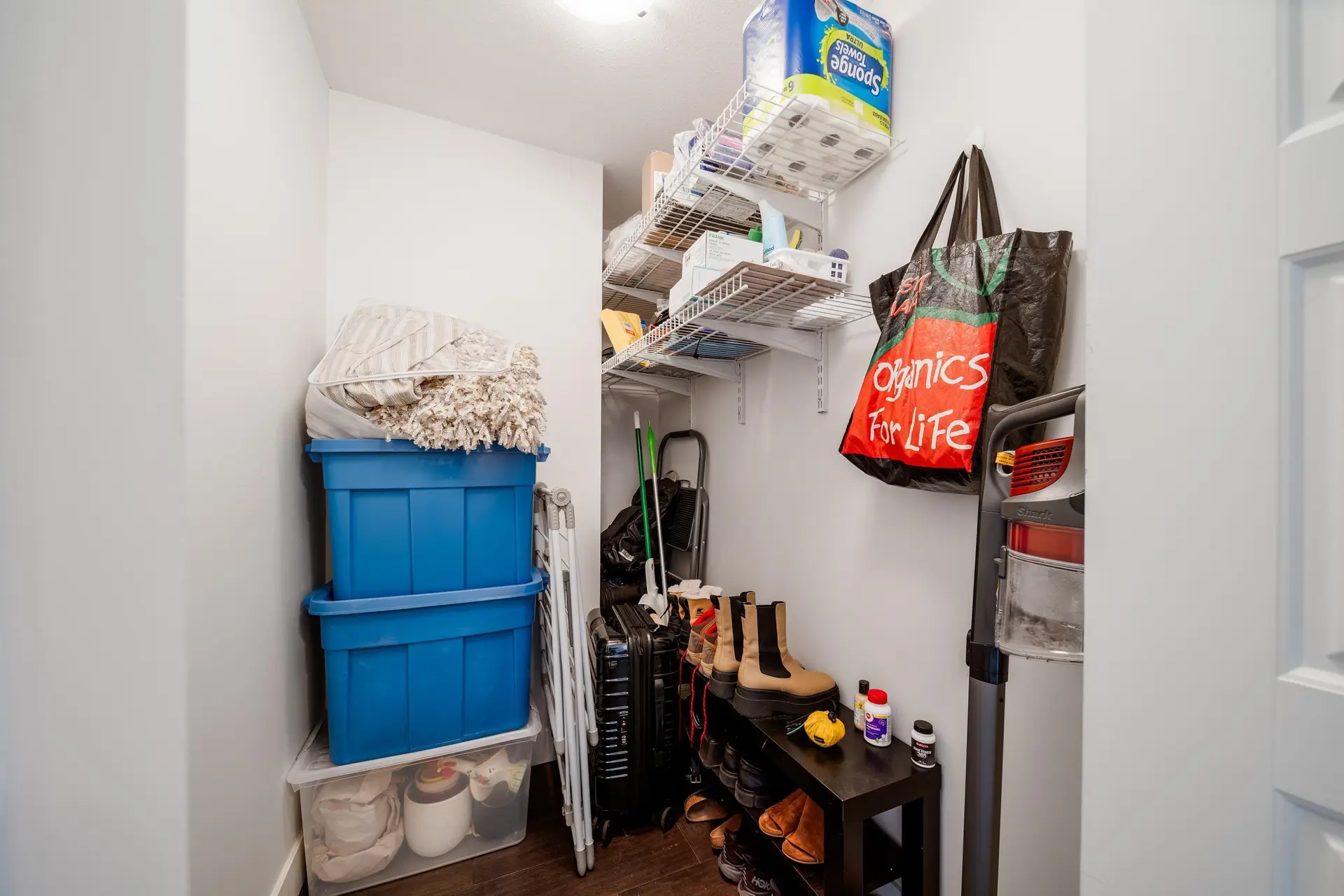 #PH2 885 Salsbury Drive - Image 15