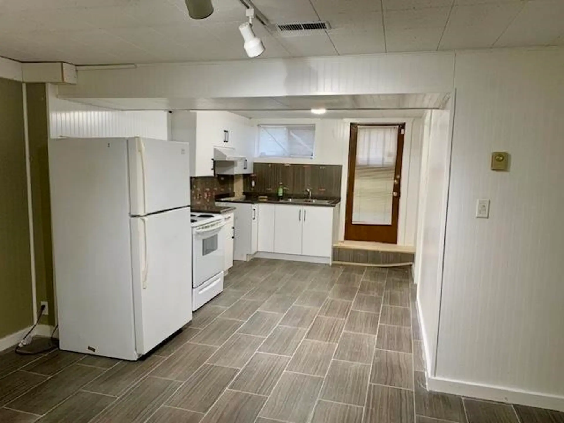 Property at 2075 WILLOW STREET, Abbotsford, BC