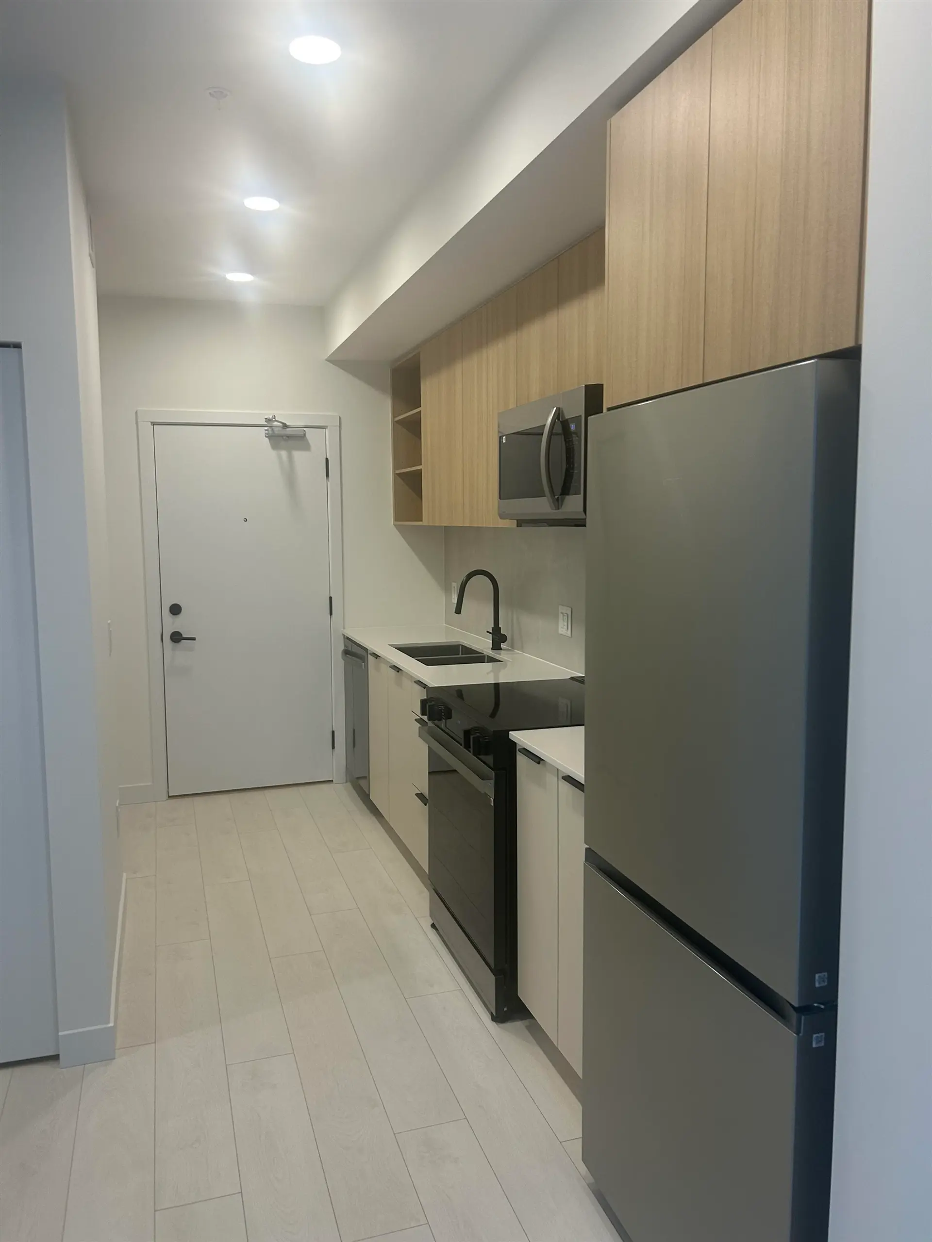 Property at #402 13439 94A AVENUE, Surrey, BC