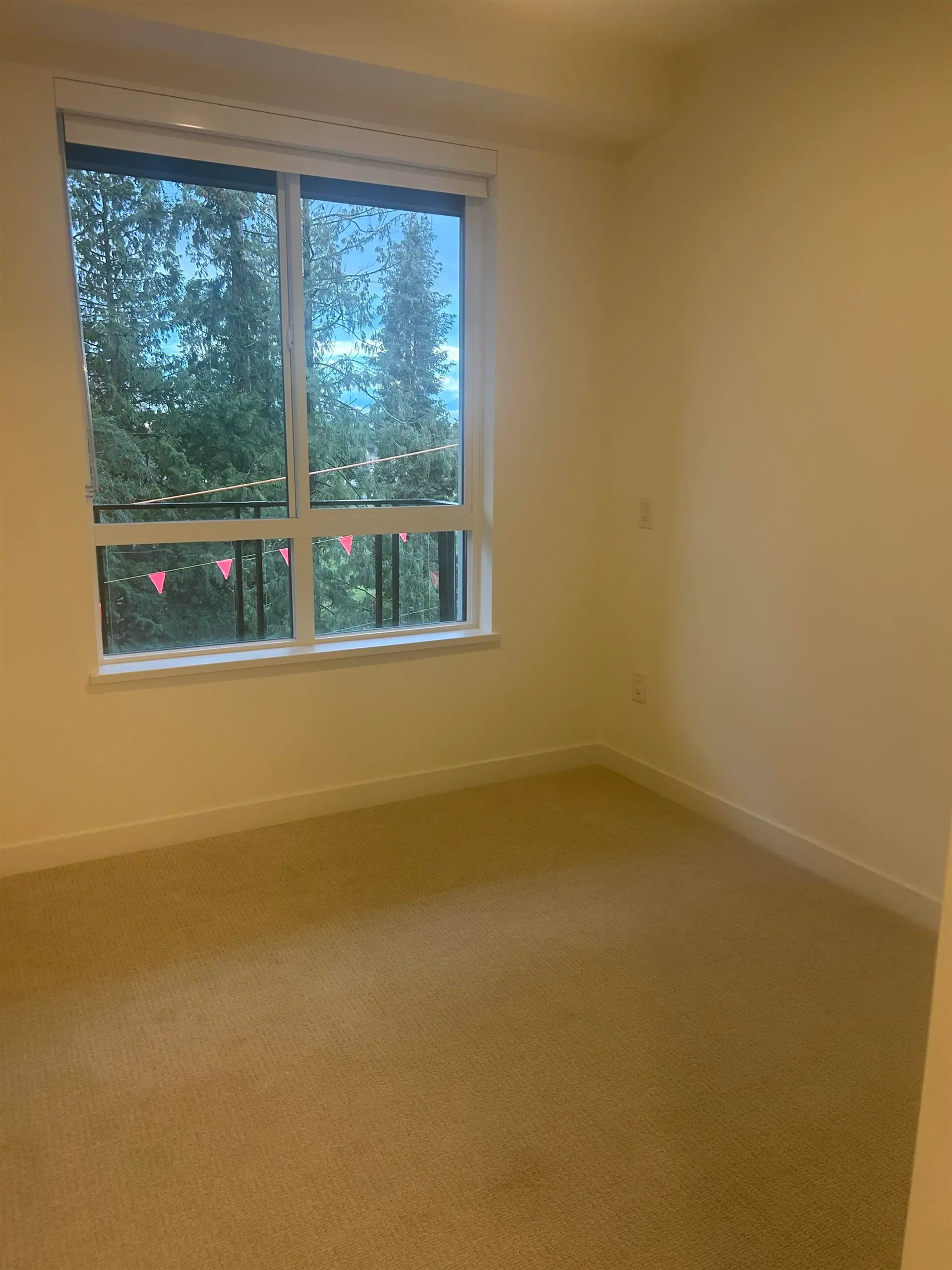 Property at #402 13439 94A AVENUE, Surrey, BC