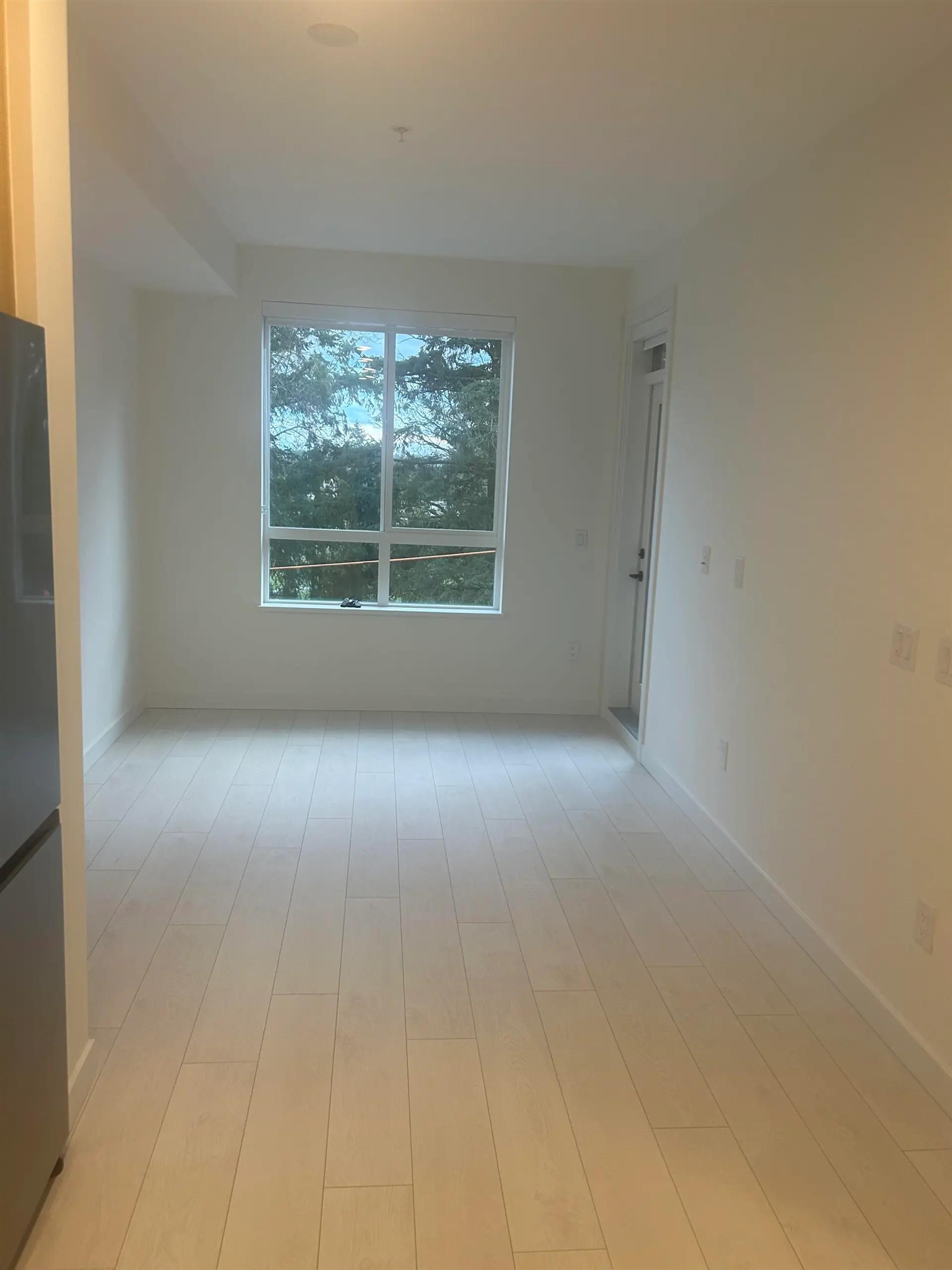 Property at #402 13439 94A AVENUE, Surrey, BC