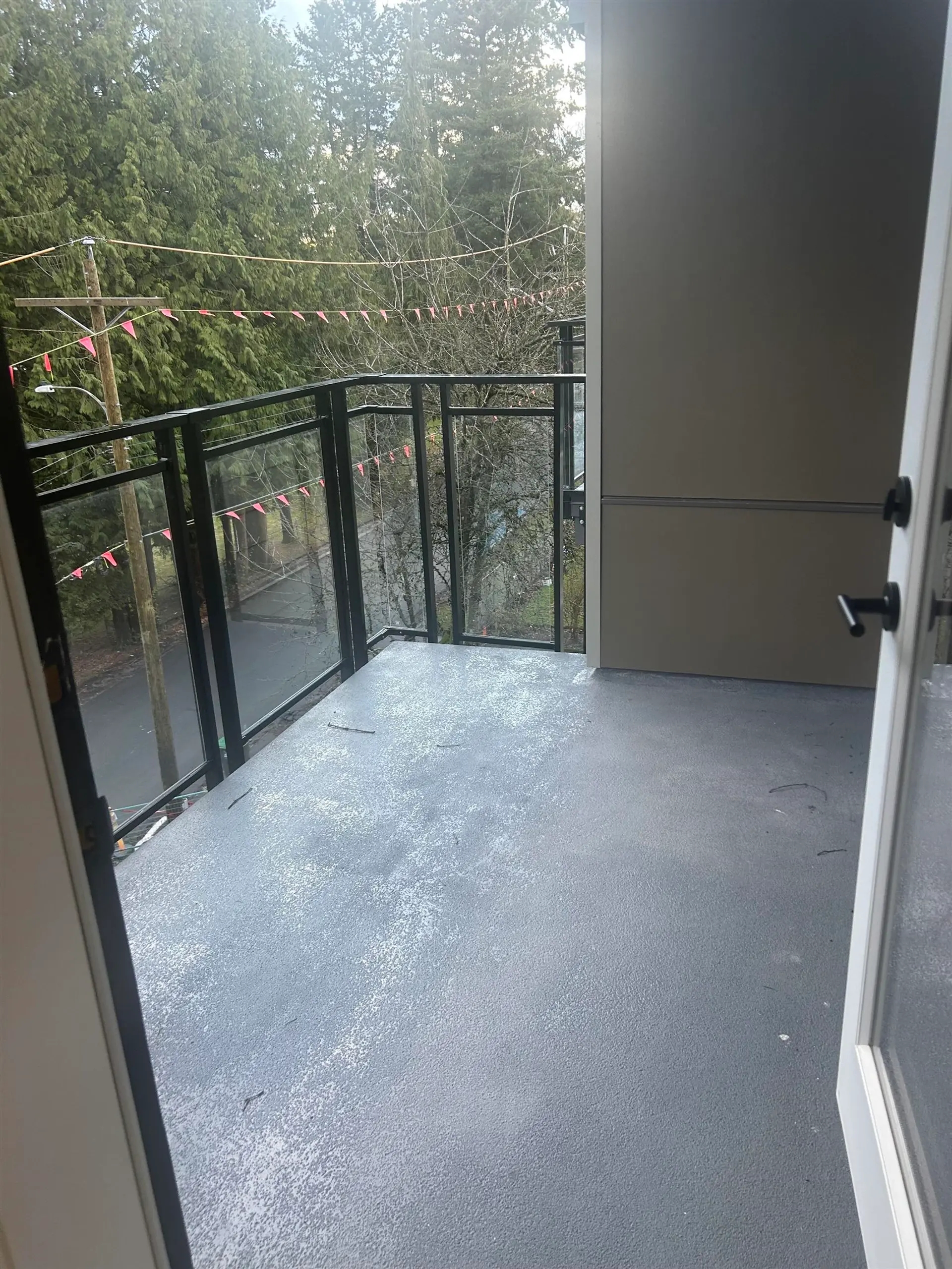 Property at #402 13439 94A AVENUE, Surrey, BC