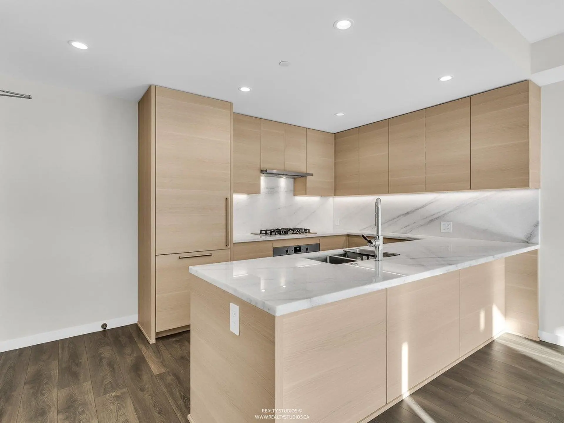 #606 305 Morrissey Road - Image 3