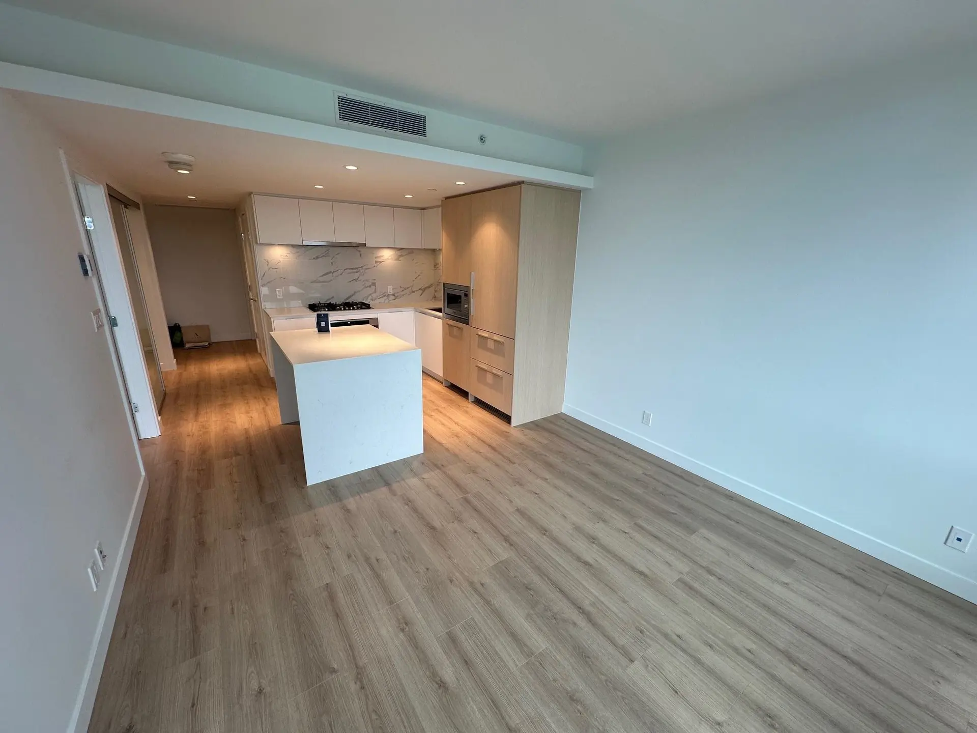 #1005 1500 Fern Street - Image 2