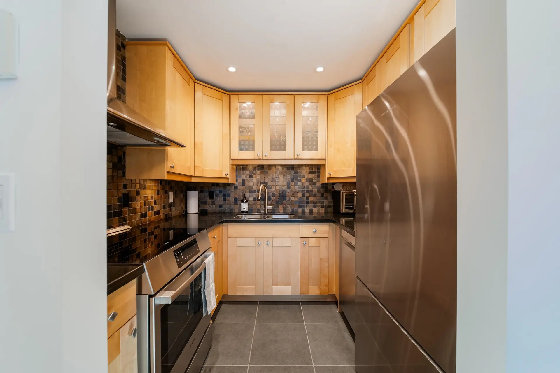141 W 13th Avenue - Image 13