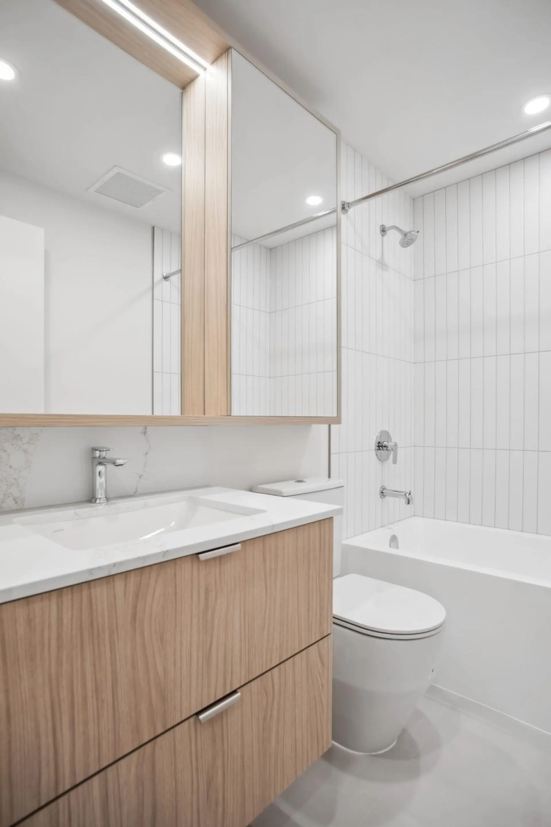 Property at #2704 537 COTTONWOOD AVENUE, Coquitlam, BC