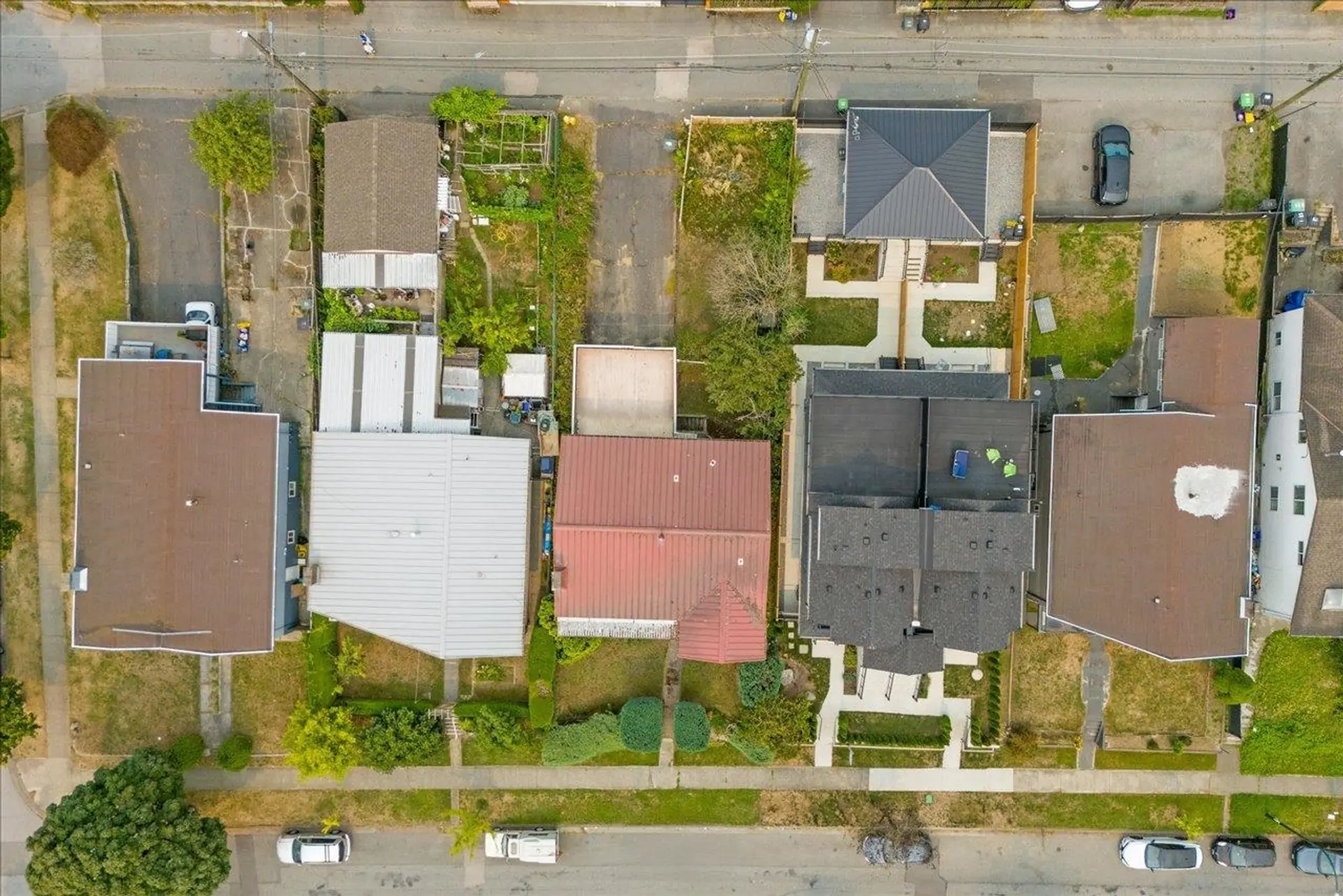 1149 E 63rd Avenue - Image 2