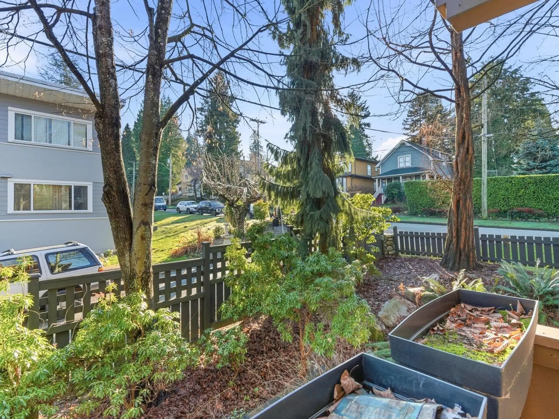 #208 38 Seventh Avenue - Image 10