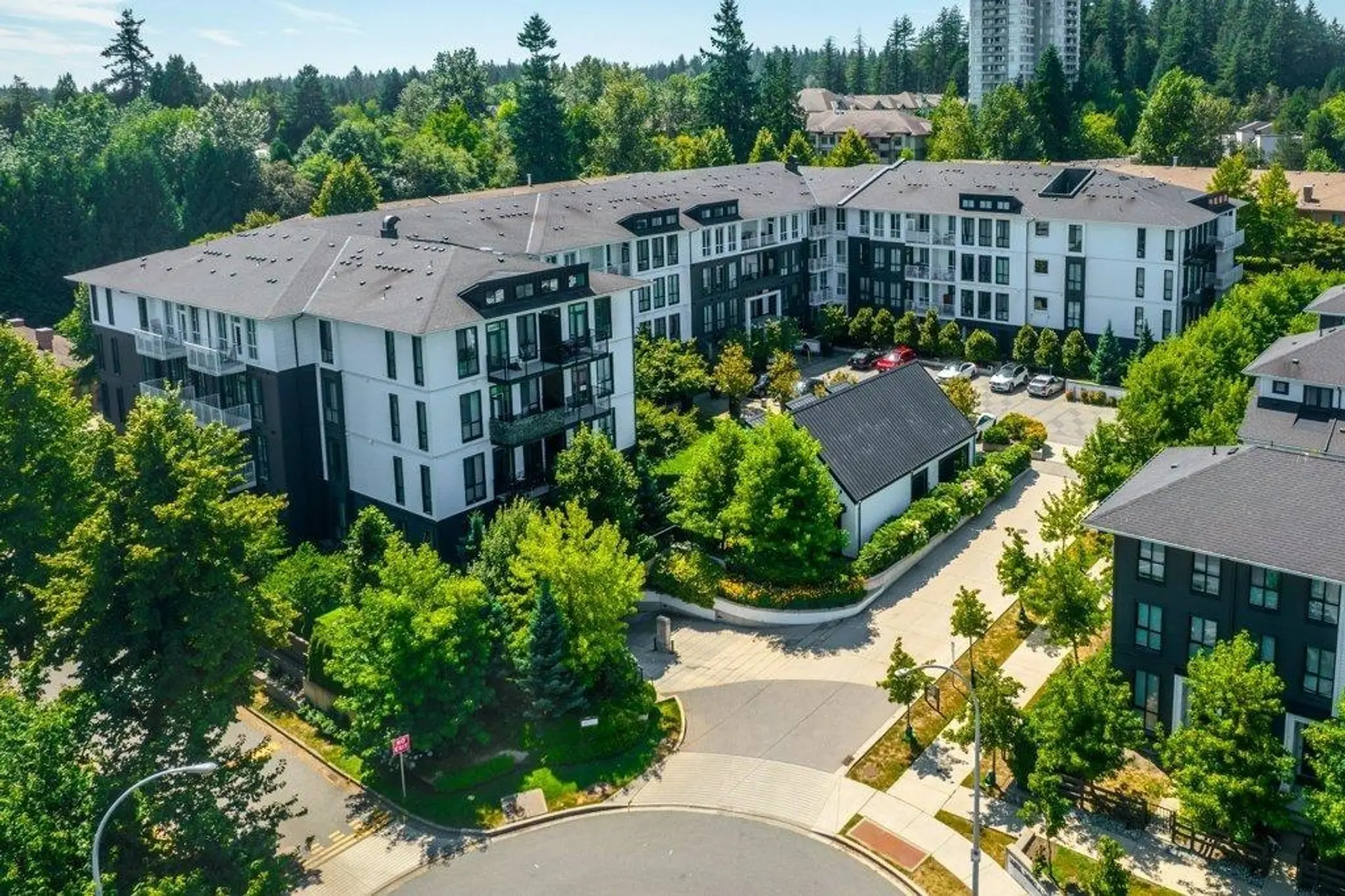 Property at #408 14968 101A AVENUE, Surrey, BC