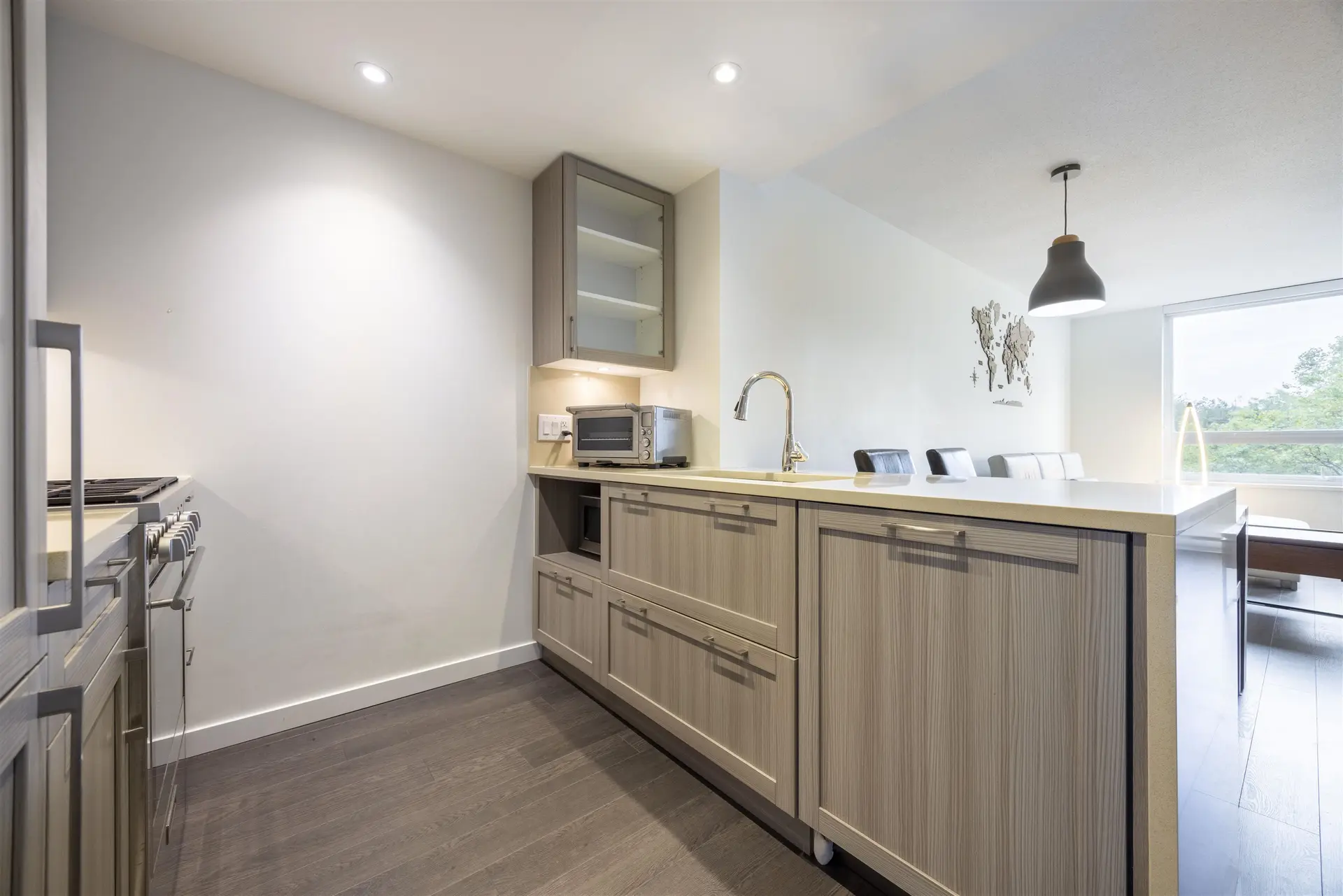 #657 5515 Boundary Road - Image 2