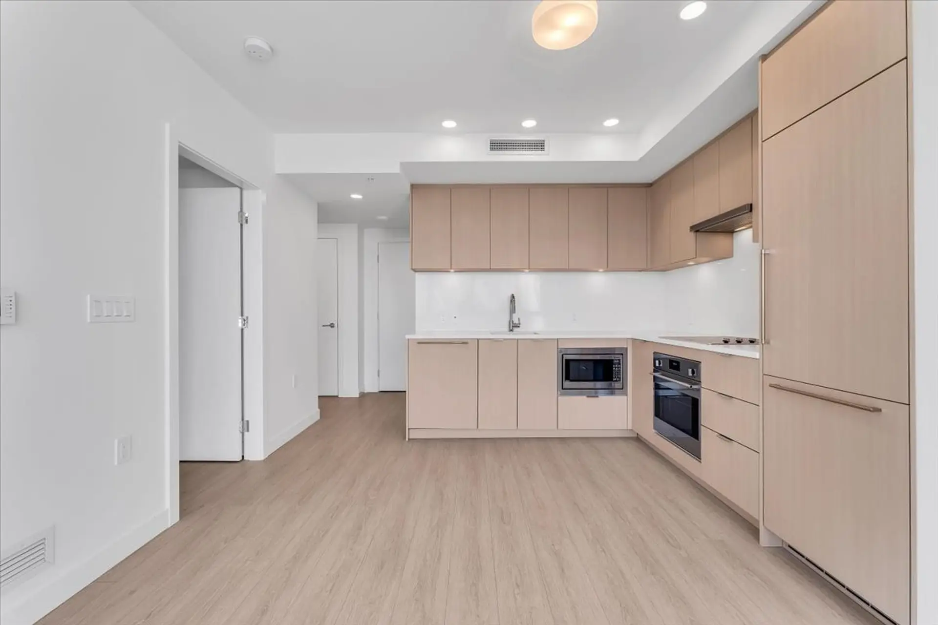 Property at #1212 13675 107A AVENUE, Surrey, BC