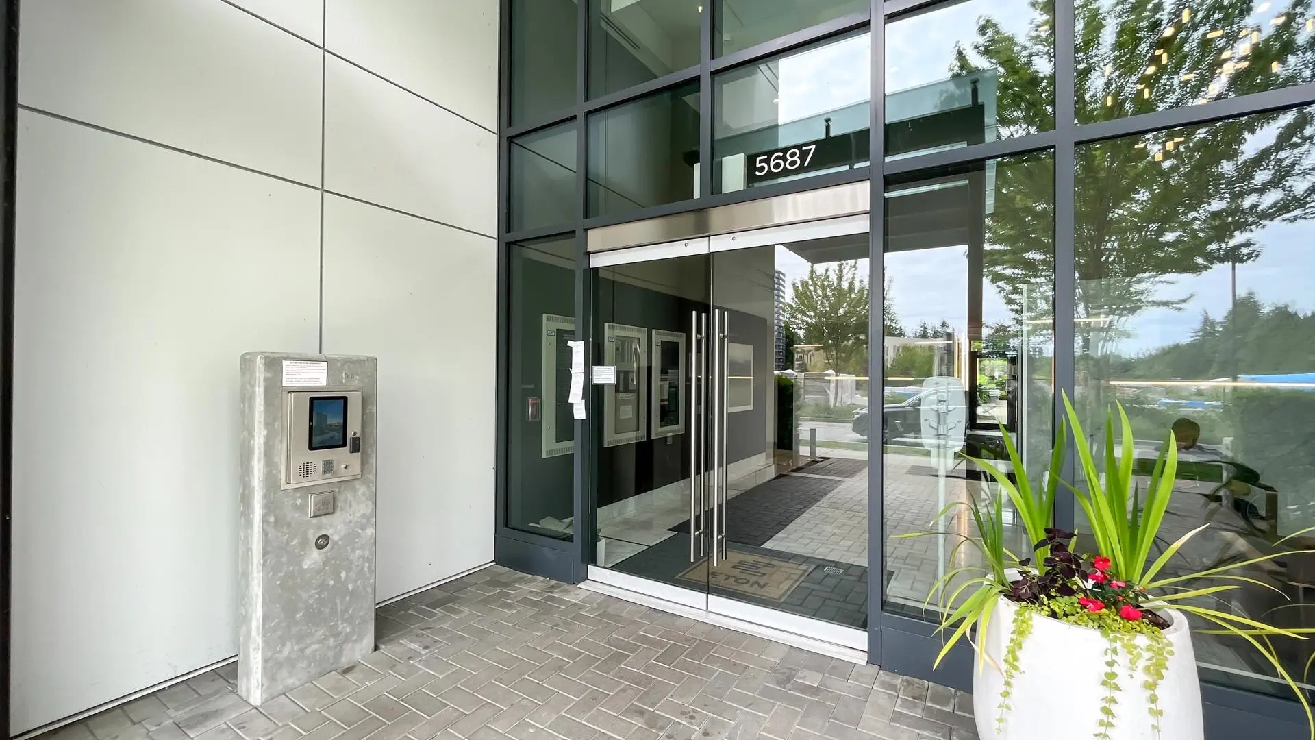 #505 5687 Gray Avenue - Image 19