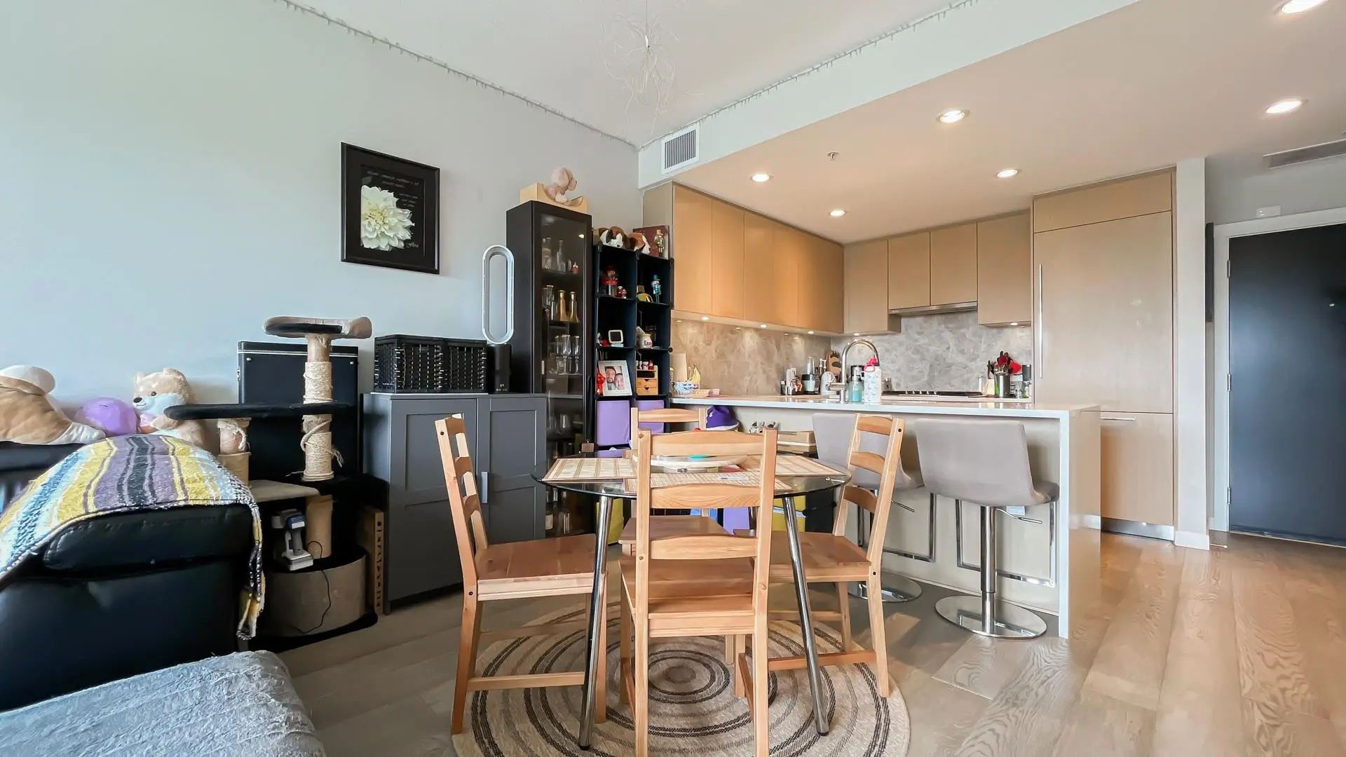 #505 5687 Gray Avenue - Image 4