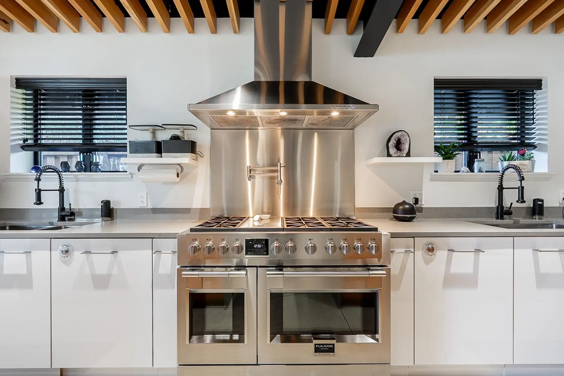 Property at 2409 WINDRIDGE DRIVE, North Vancouver, BC