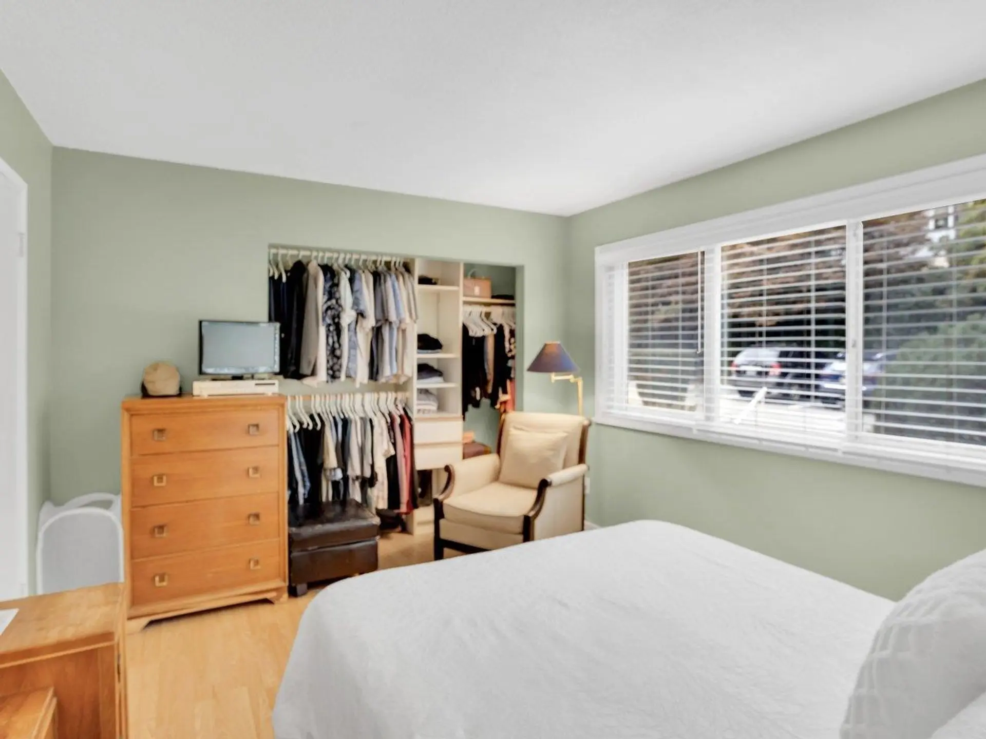 1037 Cecile Drive - Image 13