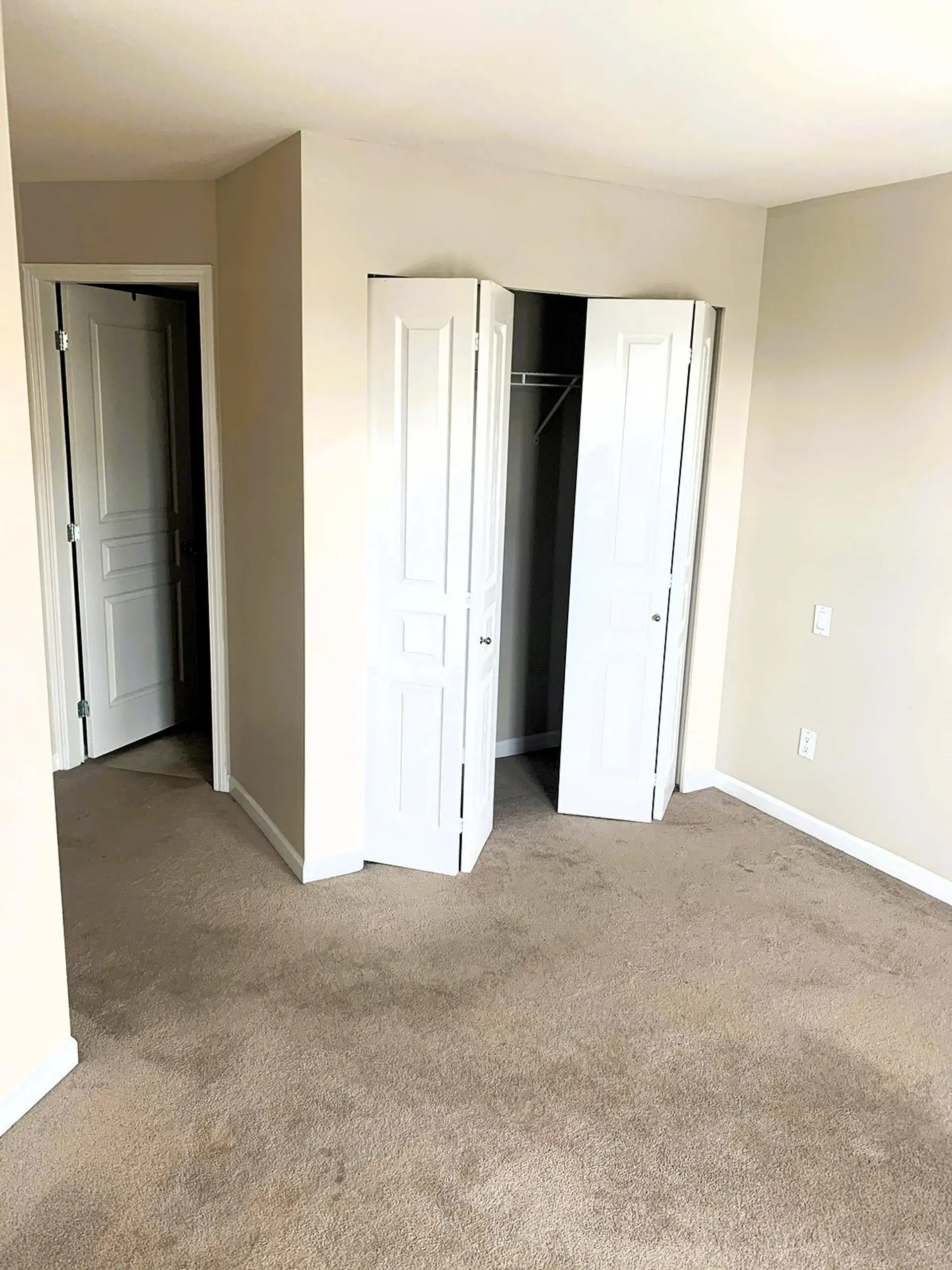 Property at #301 20200 56 AVENUE, Langley, BC