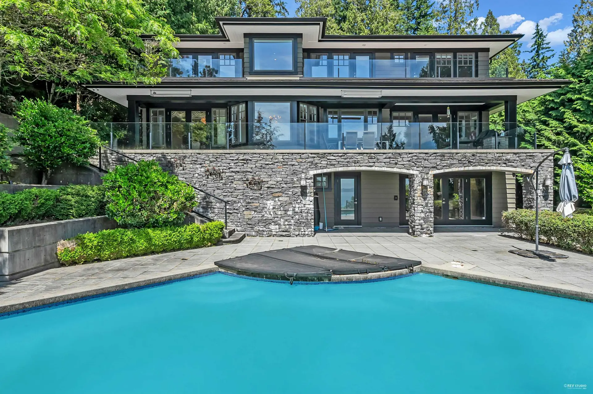 Property at 4668 Clovelly Walk, West Vancouver, BC
