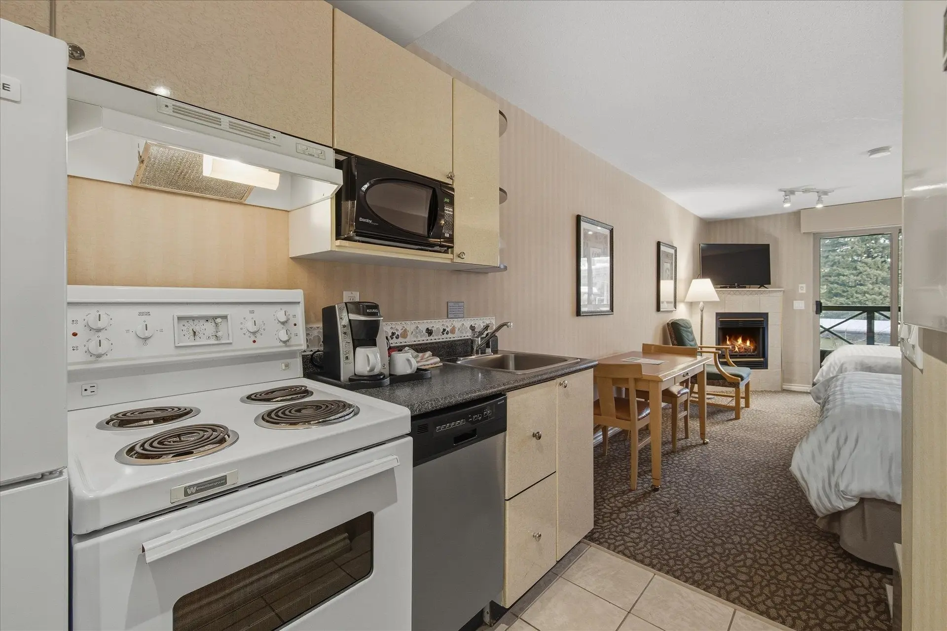 #203 4319 Main Street - Image 3
