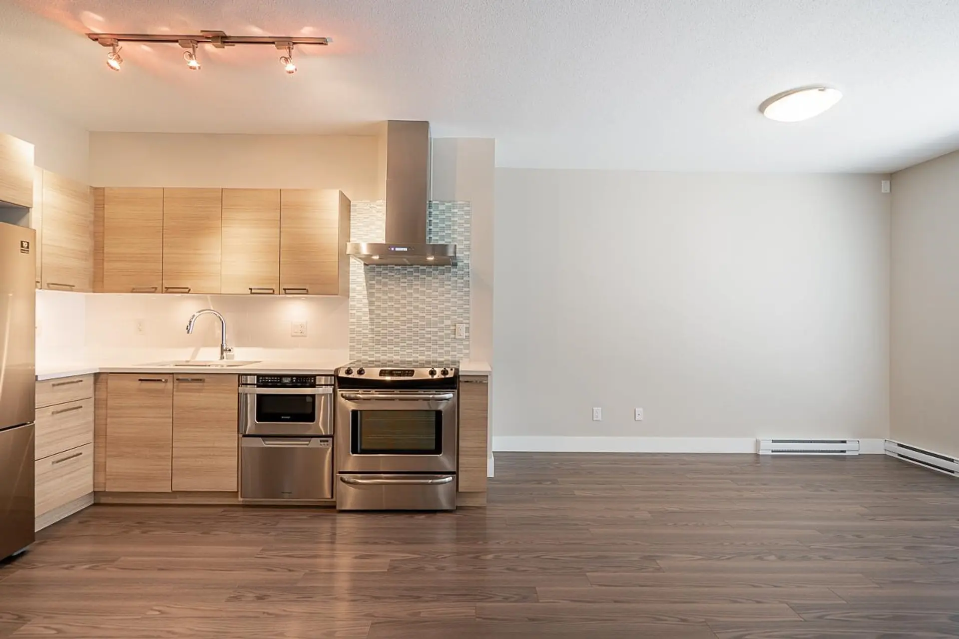 #302 5811 177b Street - Image 2