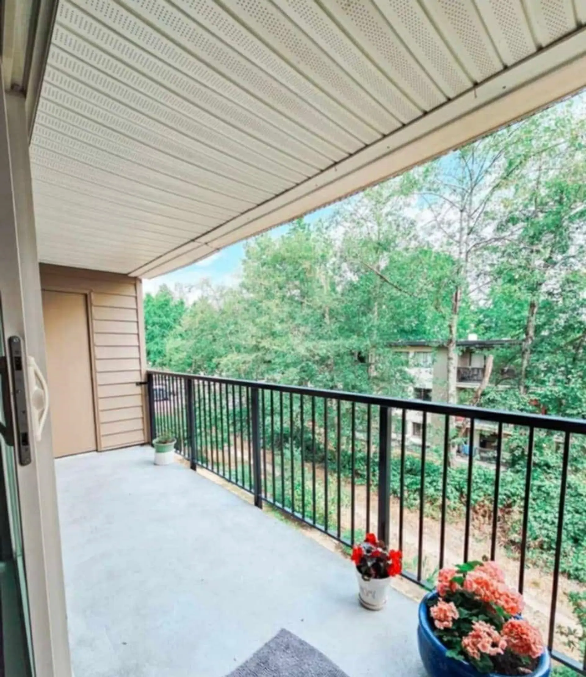 Property at #206 10438 148 STREET, Surrey, BC