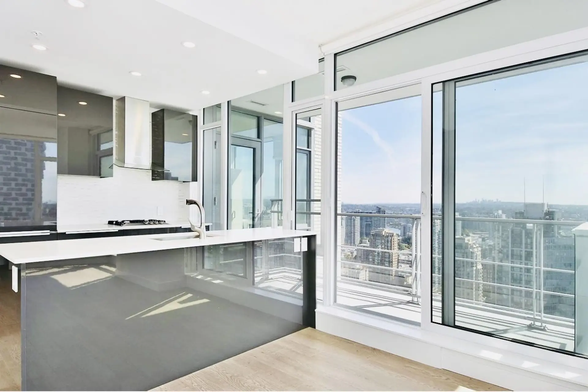 Property at #3506 1283 HOWE STREET, Vancouver, BC